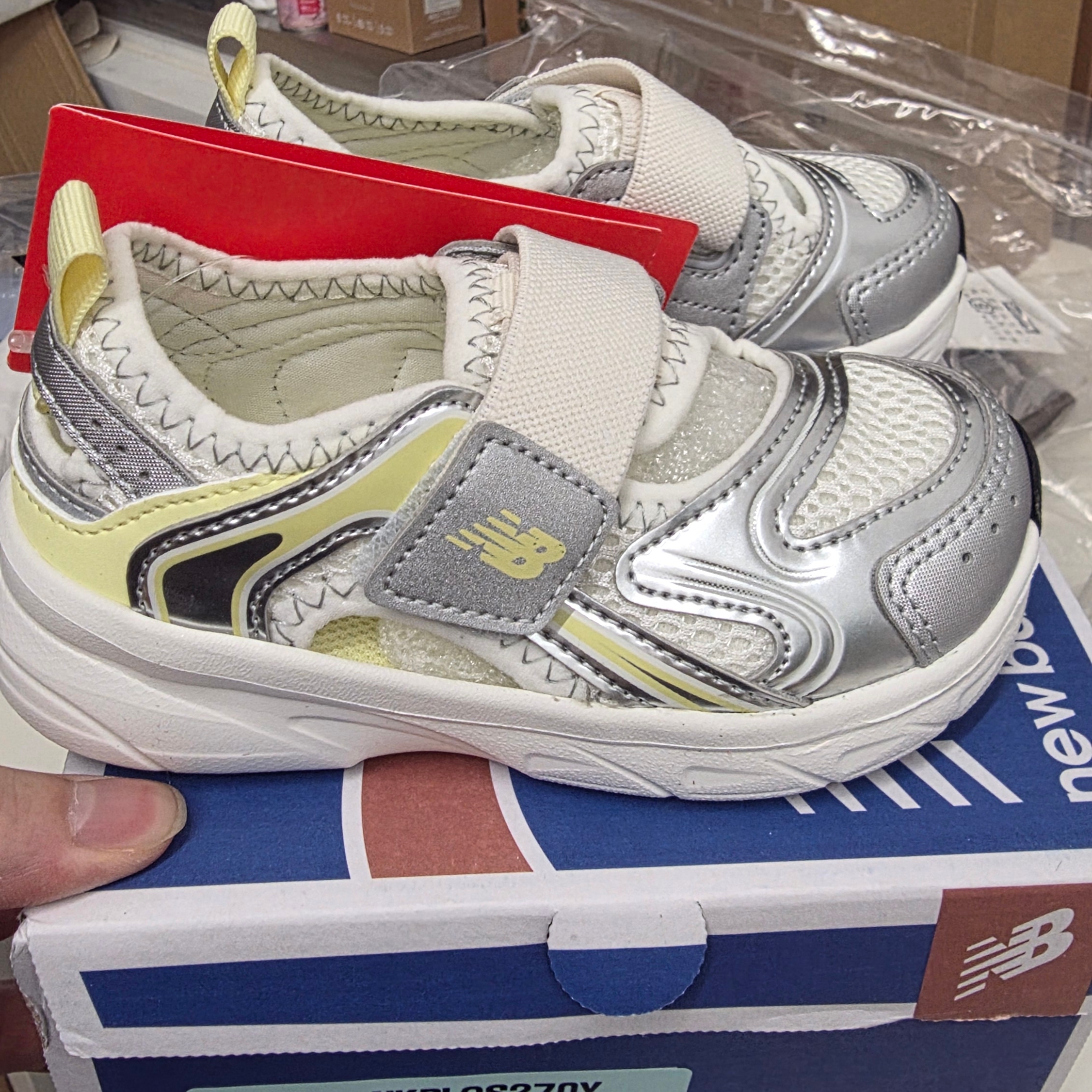 (TD) New Balance Freedle X Sandal Vita Yellow, (Kids) New Balance Freedle X Sandal Vita Yellow 착용 스타일