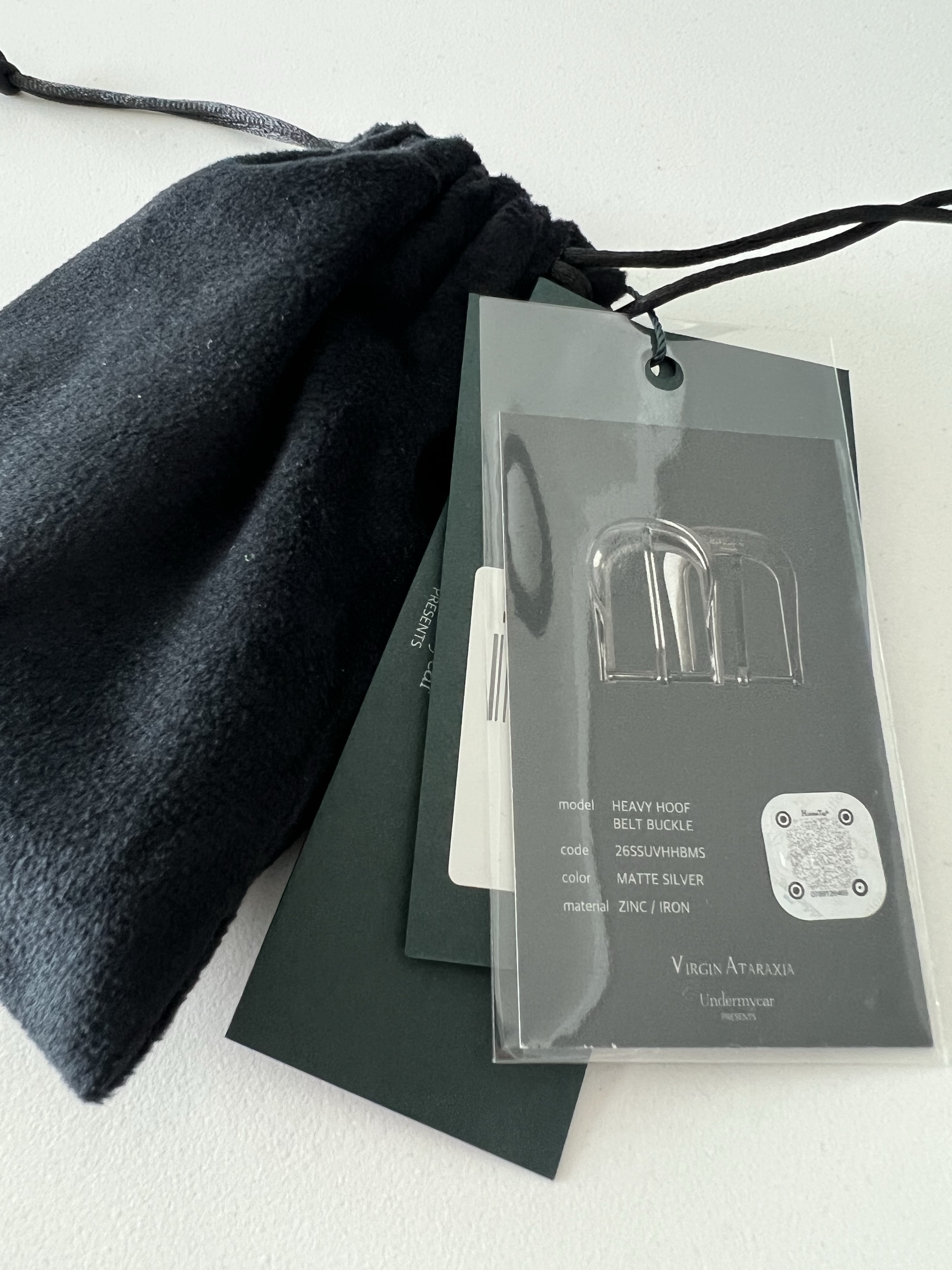 Undermycar Heavy Hoof Belt Buckle Matte Silver 착용 스타일 - 1