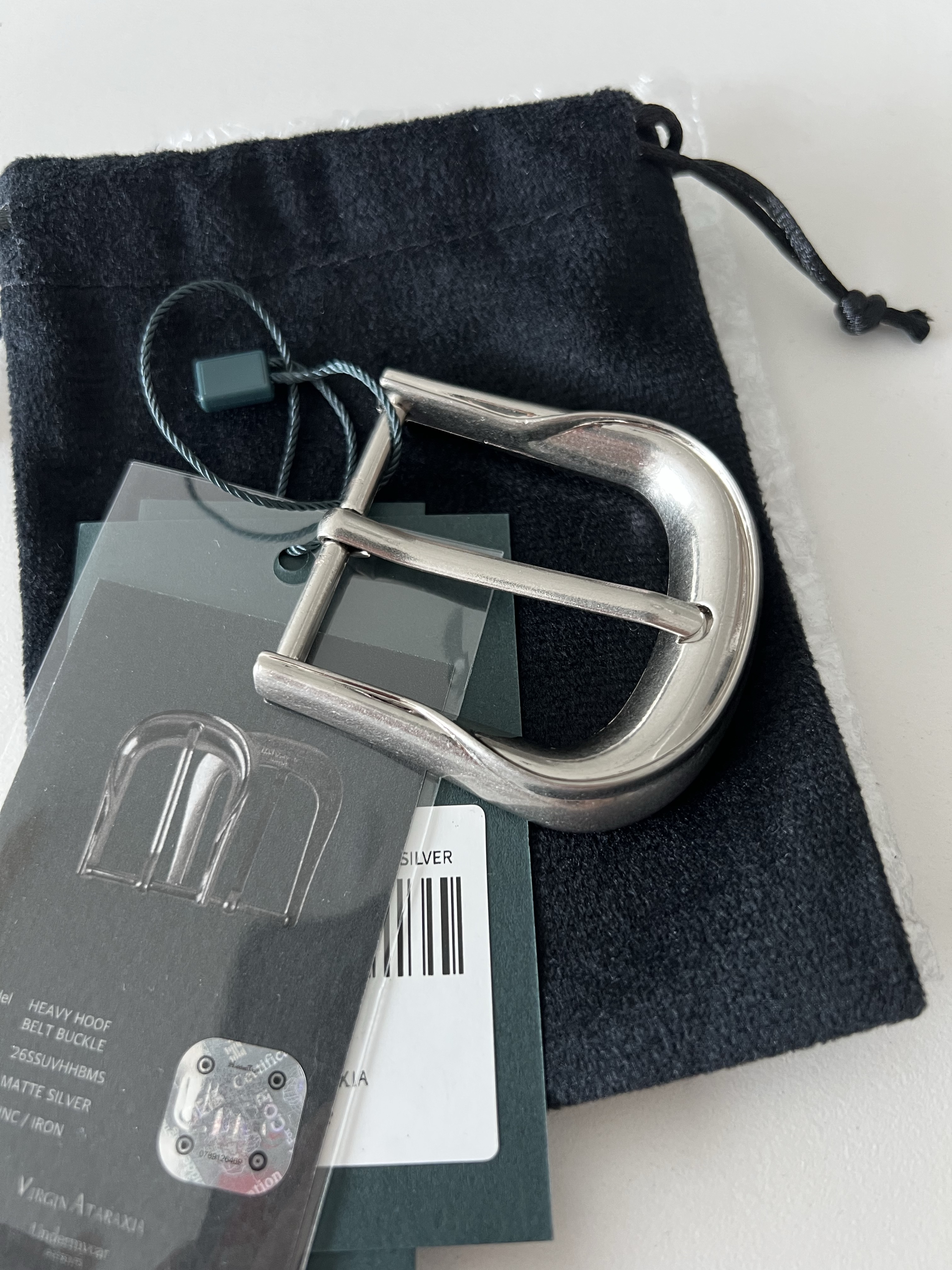 Undermycar Heavy Hoof Belt Buckle Matte Silver 착용 스타일 - 2