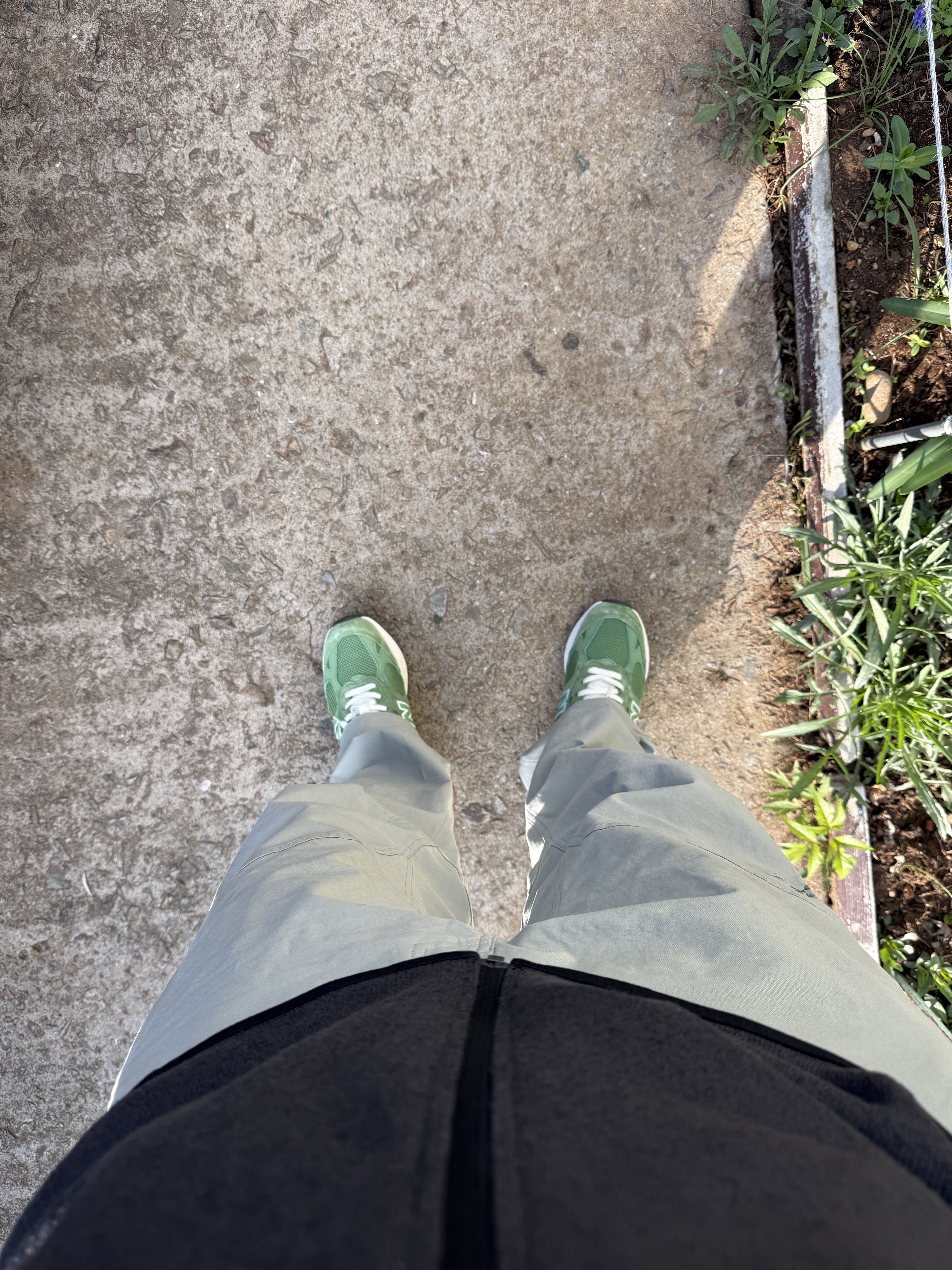 New Balance 993 Made in USA Chive Sea Salt 착용 스타일