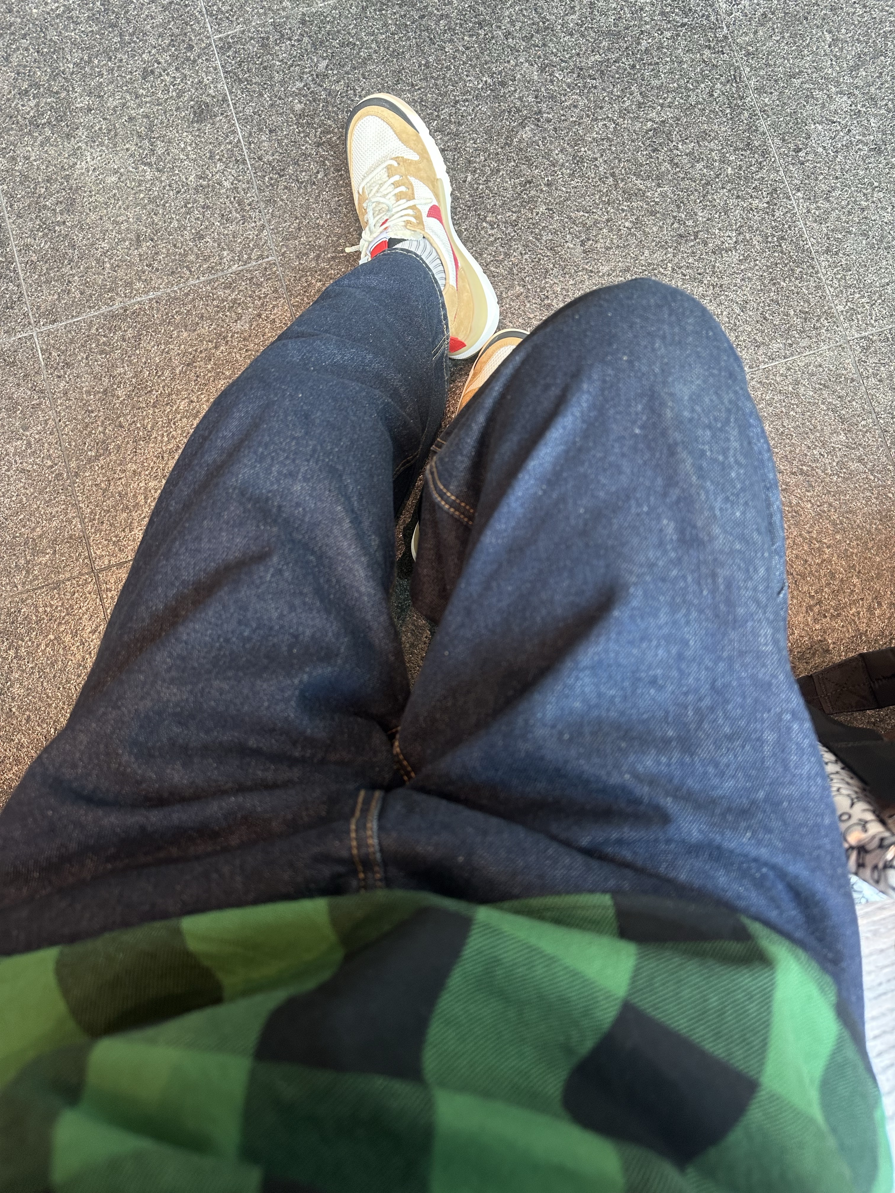 Human Made Check Half-Zip Shirt Green, Nike x Tom Sachs Mars Yard Shoe 3.0 Space Camp 착용 스타일