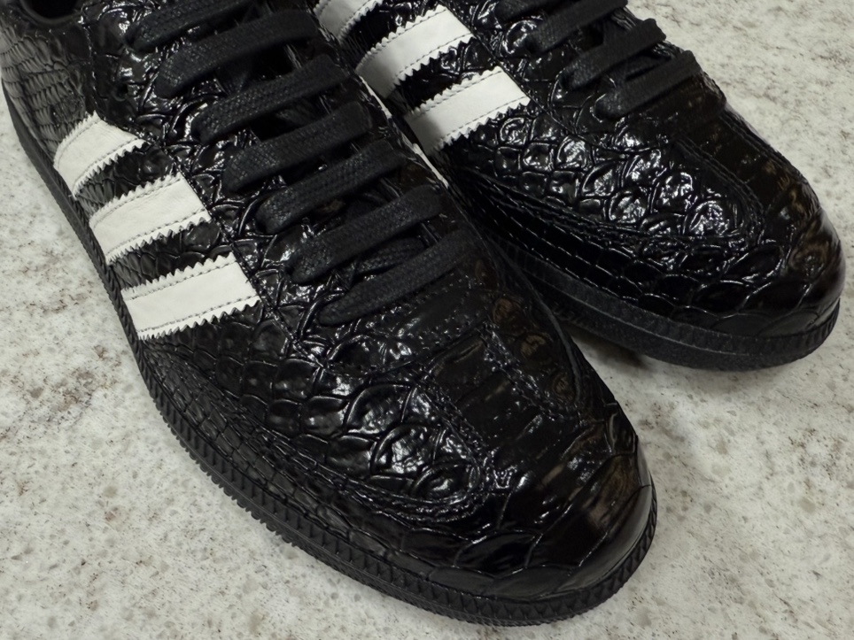 Adidas Samba OG Made in Italy Black Cloud White 착용 스타일 - 4