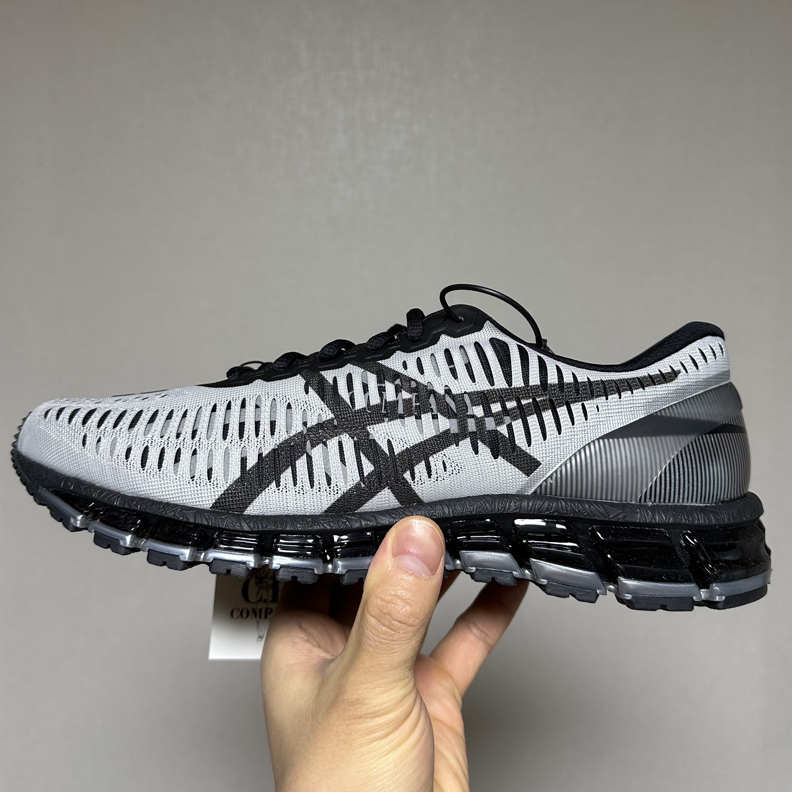 Asics x C.P. Company Gel-Quantum 360 I Pure Silver Caviar 착용 스타일
