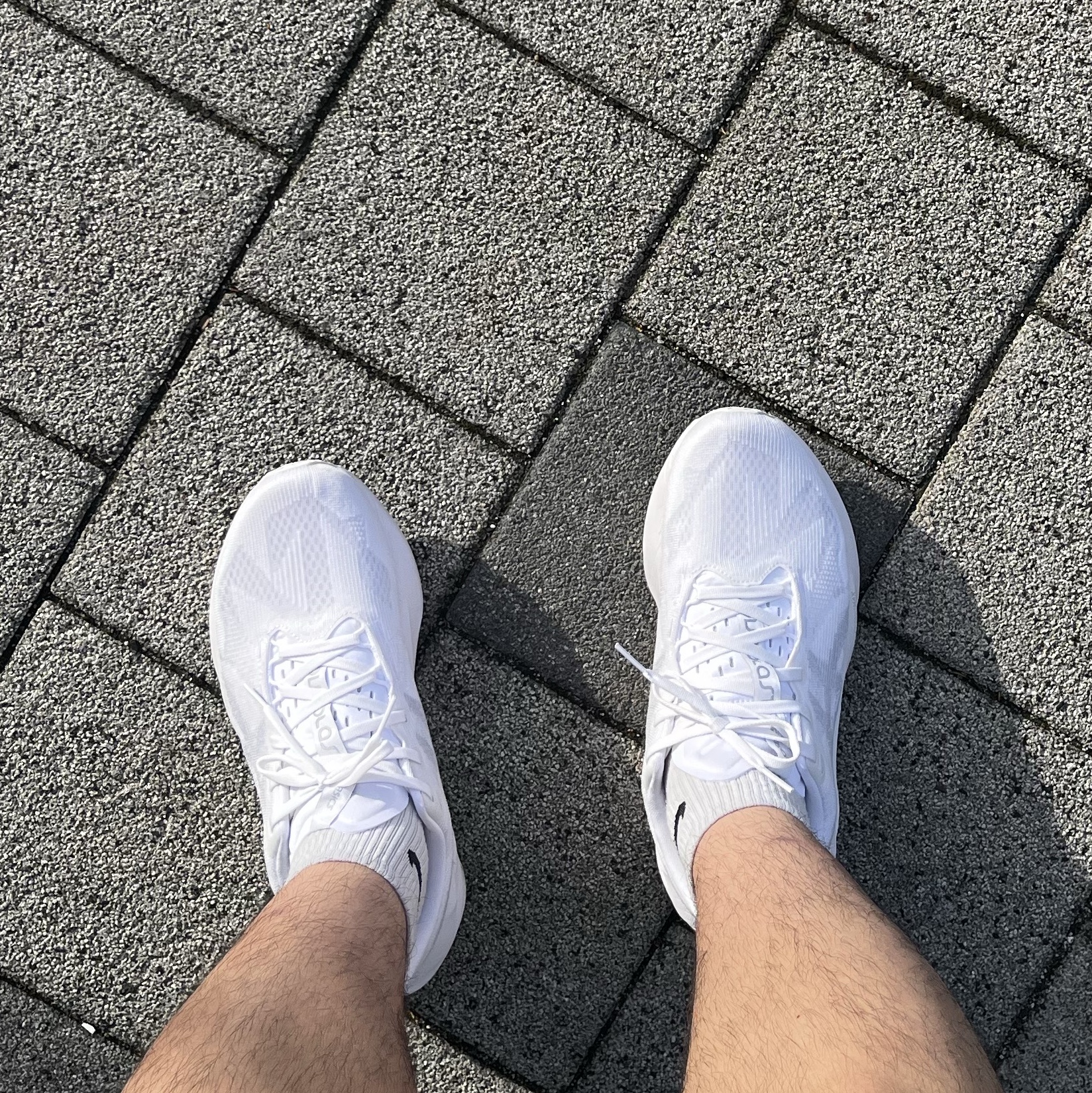Asics Novablast 5 White Piedmont Grey 착용 스타일