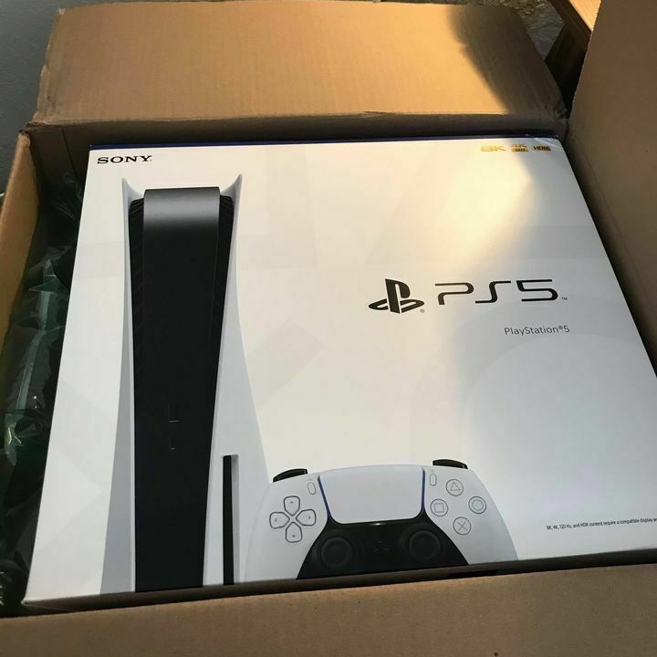 Playstation 5 Slim Disk Edition (SIEK 220V) 착용 스타일