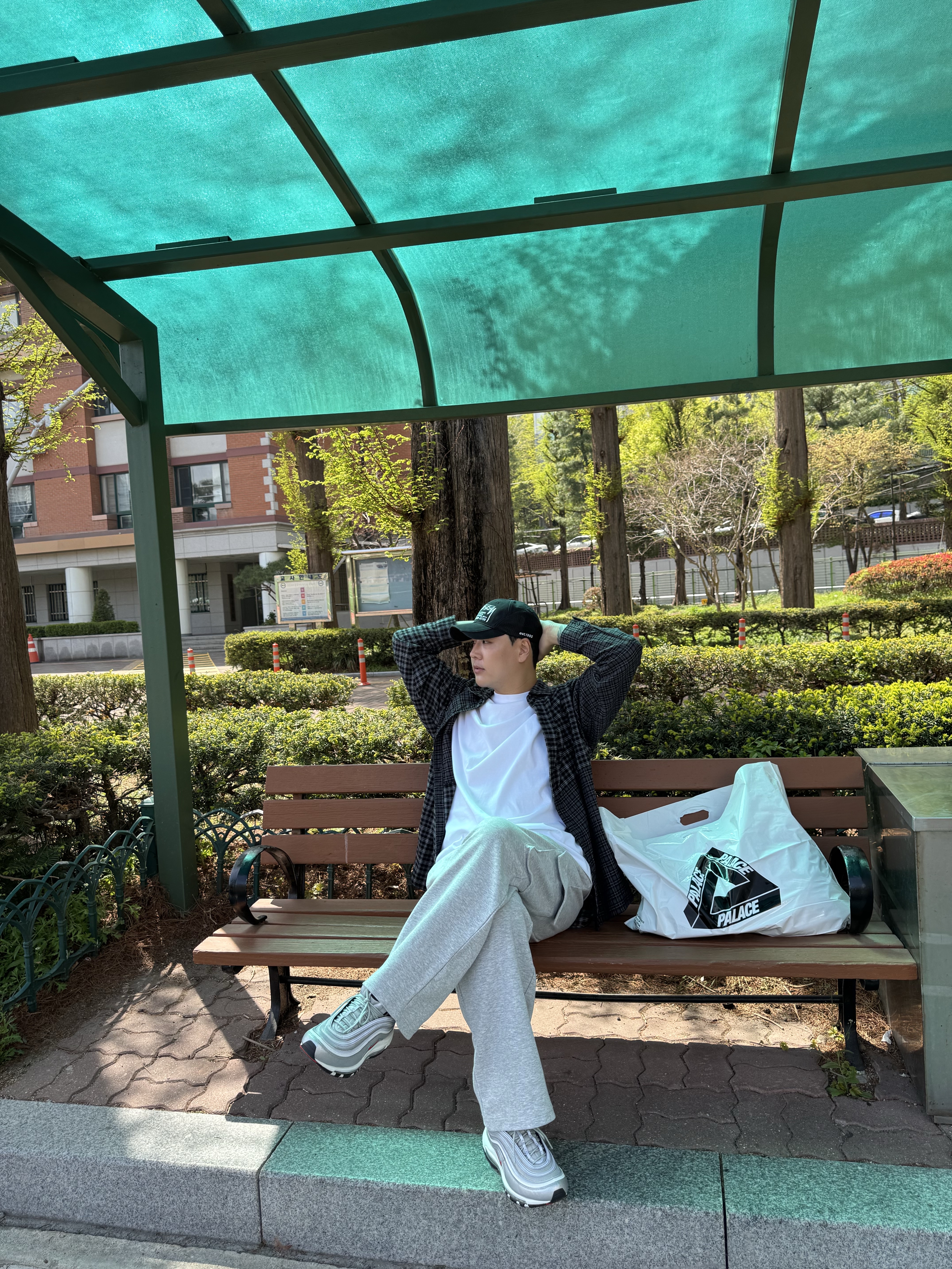 Stussy Parts & Service Mesh Cap Black, Nike Air Max 97 OG Silver Bullet 2022 착용 스타일 - 1