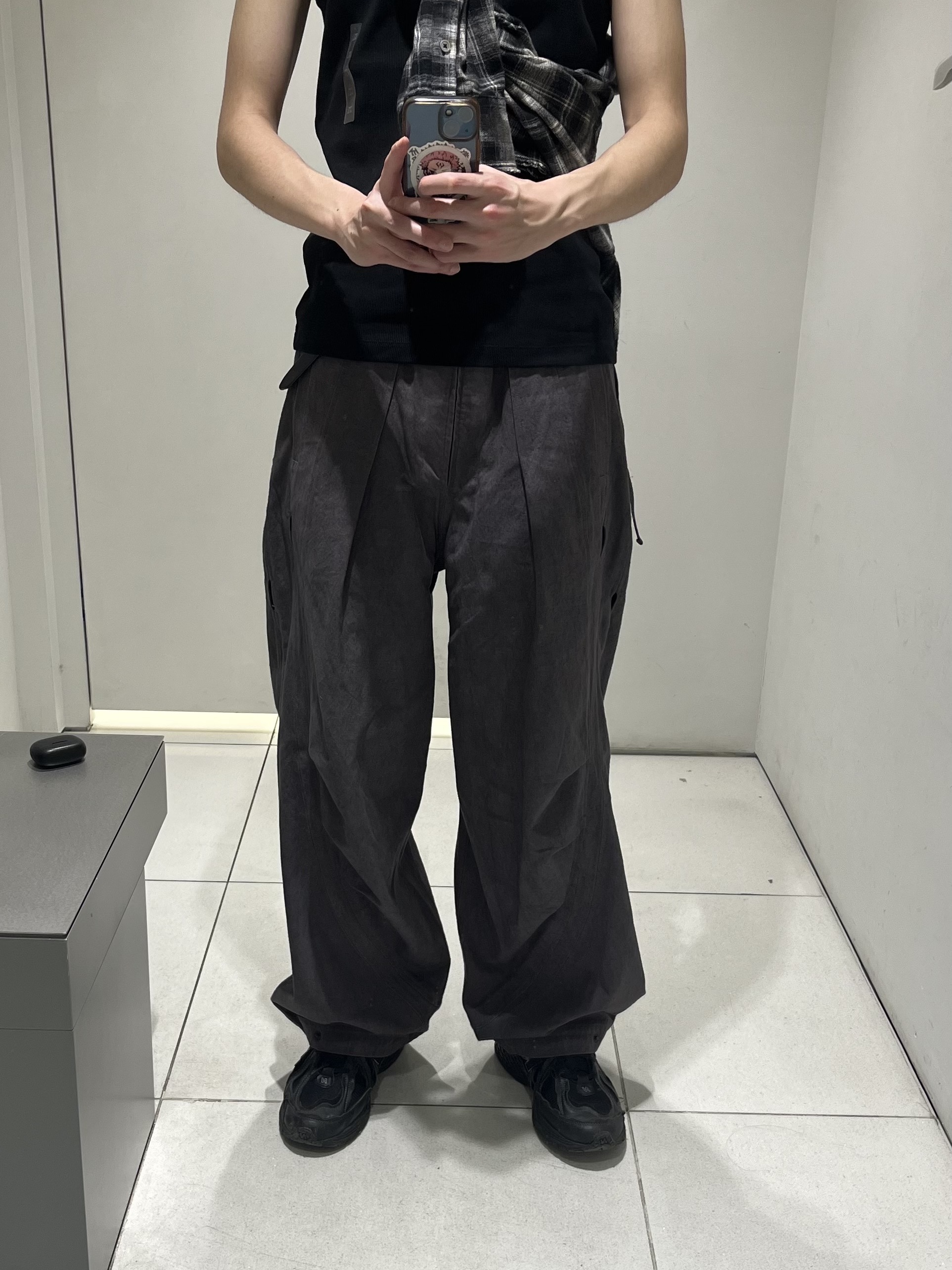 [KREAM 단독] Jian Ye Basic Unit 02 Charcoal - 24FW 착용 스타일 - 2