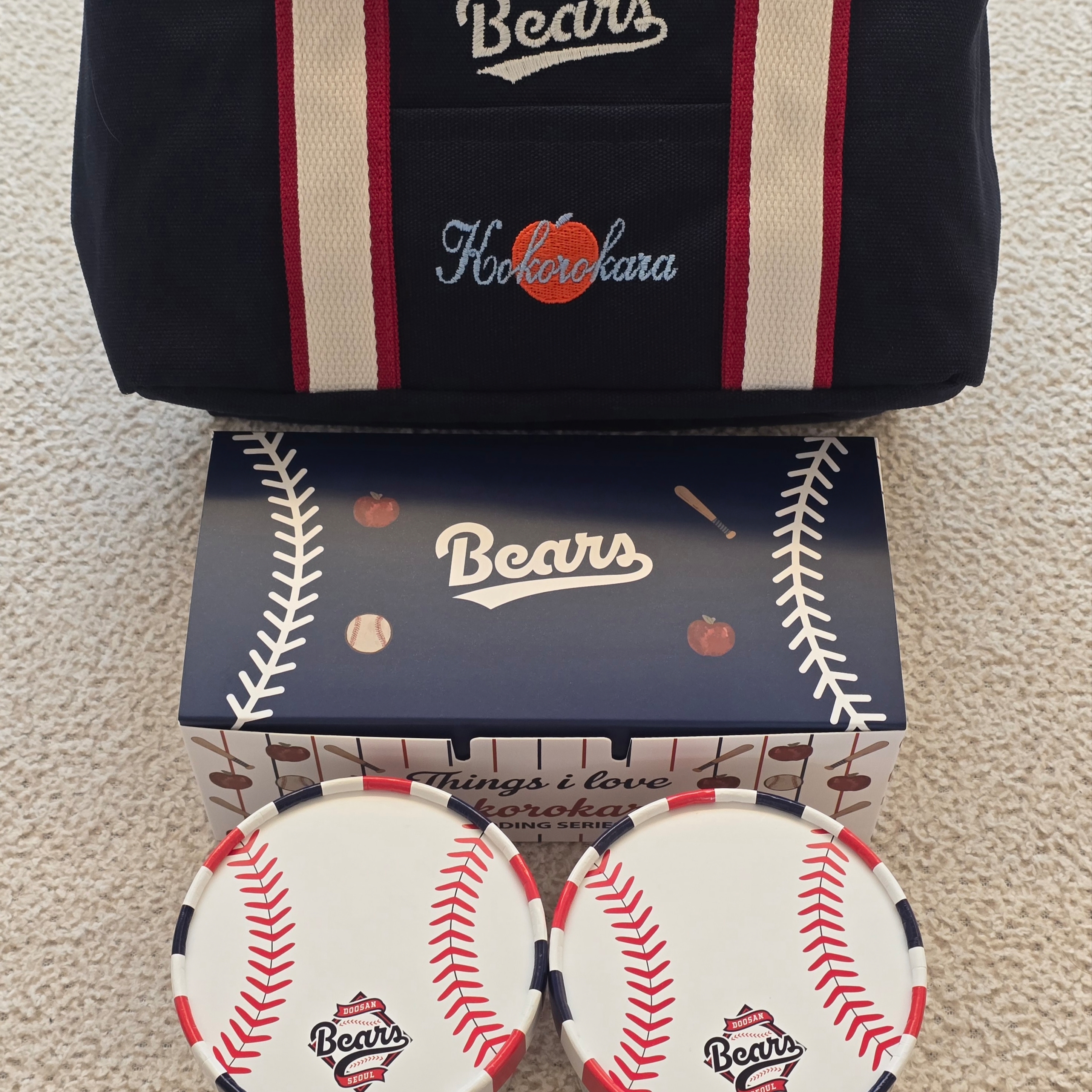 [KREAM 단독] Doosan Bears x Kokorokara Hustle Pudding 2pcs & Kokoro Bear Cooler Bag Set 착용 스타일 - 3