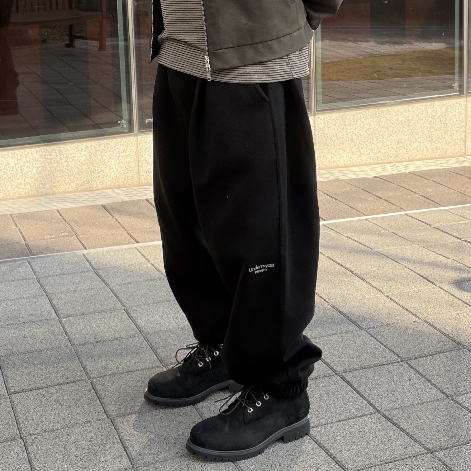 Undermycar Mu.03 Anti Fxxking Logo Play Oversized Sweat Jogger Black, Timberland Premium 6 inch Waterproof Boot Black Nubuck - Wide 착용 스타일 - 6
