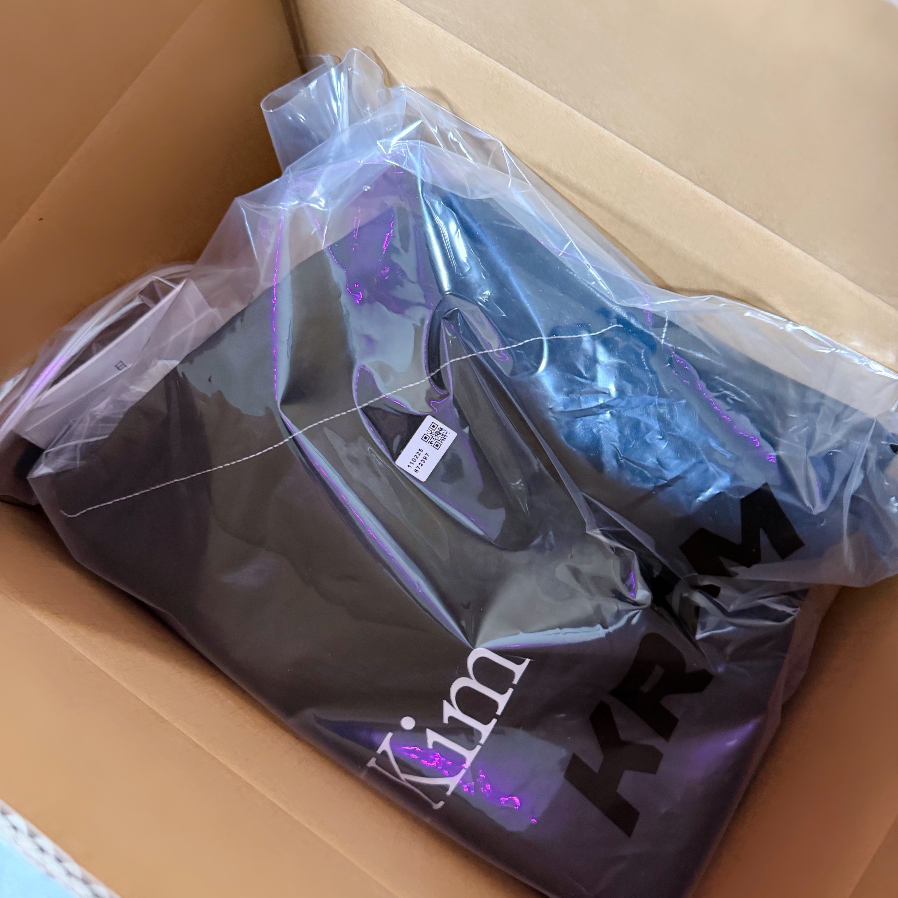 (W) Matin Kim Coating Crop Blouson in Black 착용 스타일 - 2