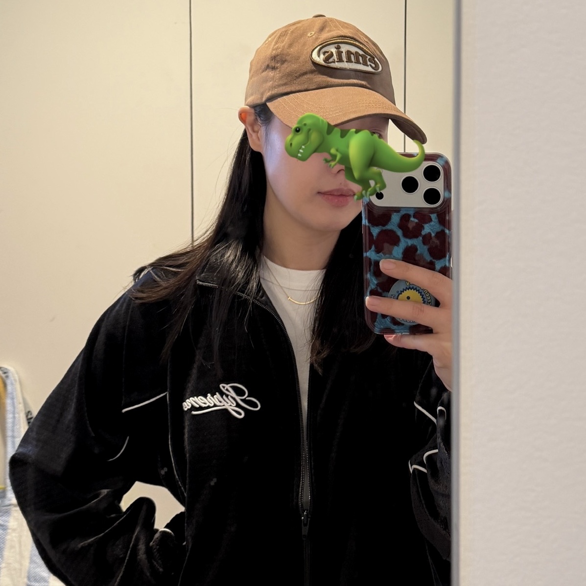 Supreme Velour Mesh Track Jacket Black - 26SS 착용 스타일