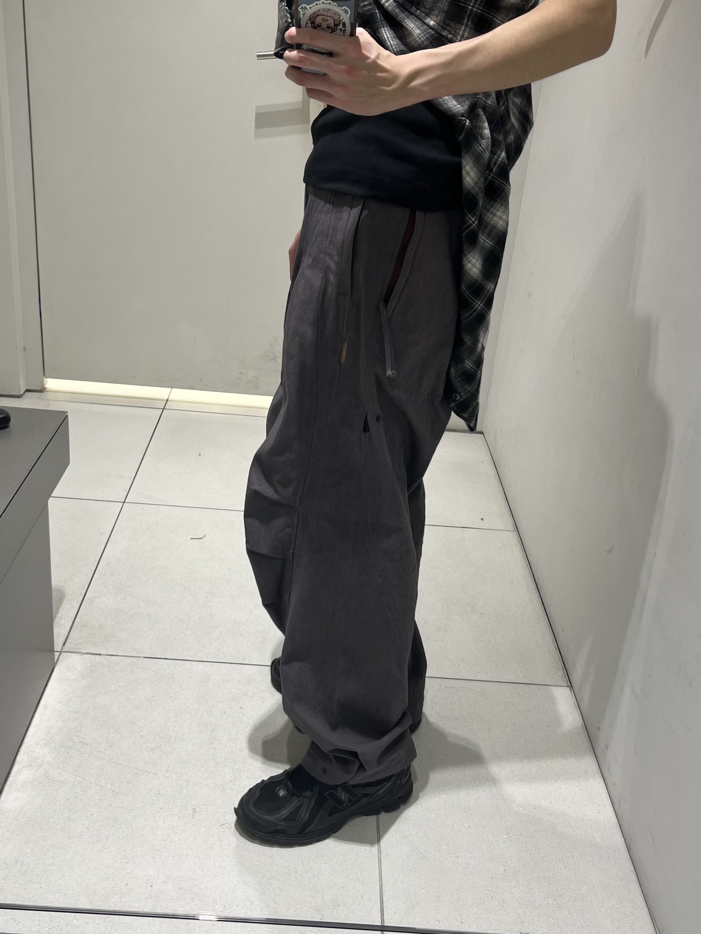 [KREAM 단독] Jian Ye Basic Unit 02 Charcoal - 24FW 착용 스타일 - 1