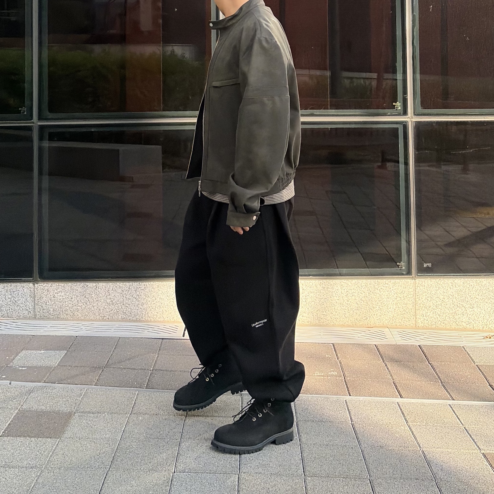 Undermycar Mu.03 Anti Fxxking Logo Play Oversized Sweat Jogger Black, Timberland Premium 6 inch Waterproof Boot Black Nubuck - Wide 착용 스타일 - 2