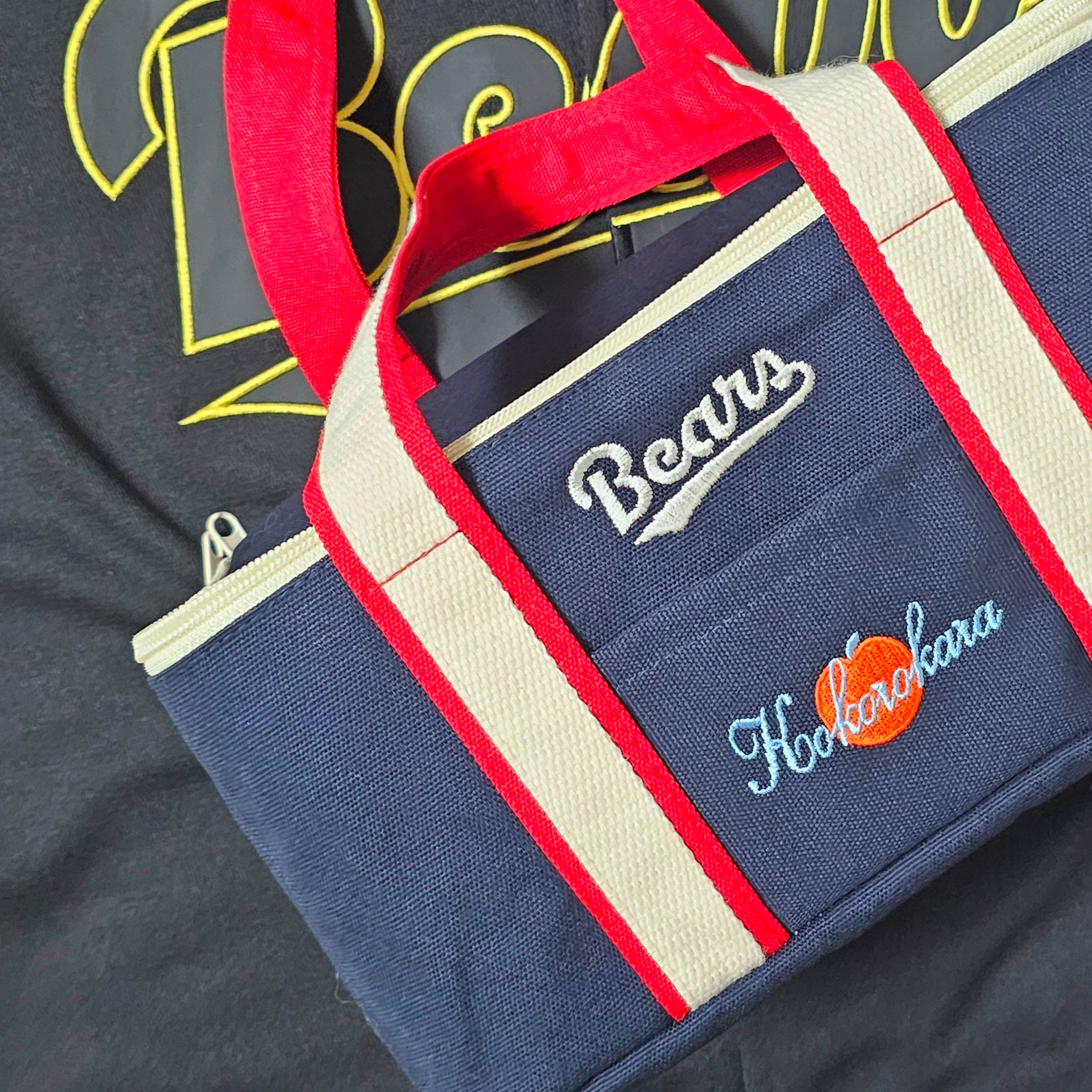 [KREAM 단독] Doosan Bears x Kokorokara Hustle Pudding 2pcs & Kokoro Bear Cooler Bag Set 착용 스타일 - 2