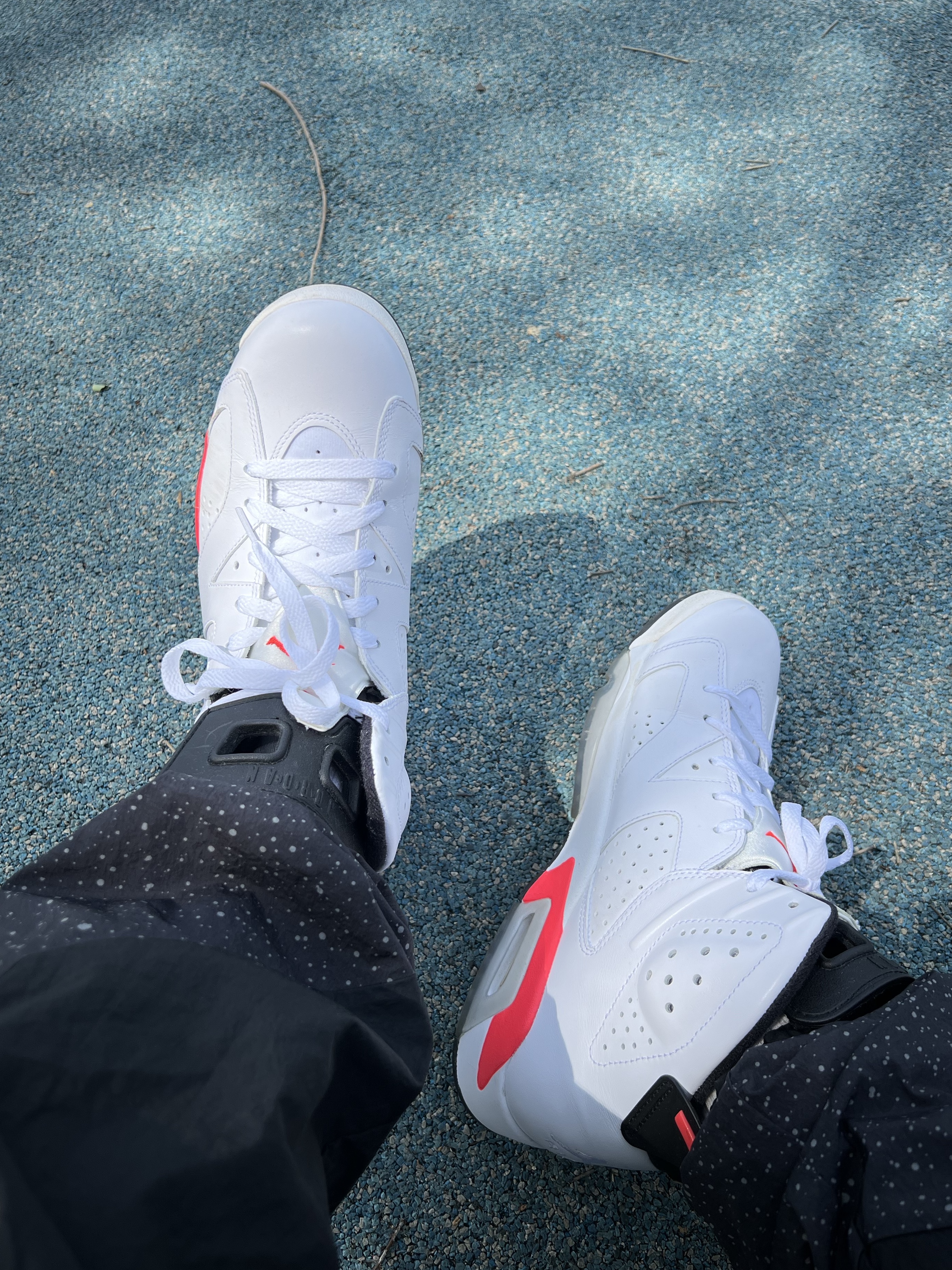 Jordan 6 Retro Infrared White 2014, Supreme Military Camp Cap Black - 26SS 착용 스타일 - 2