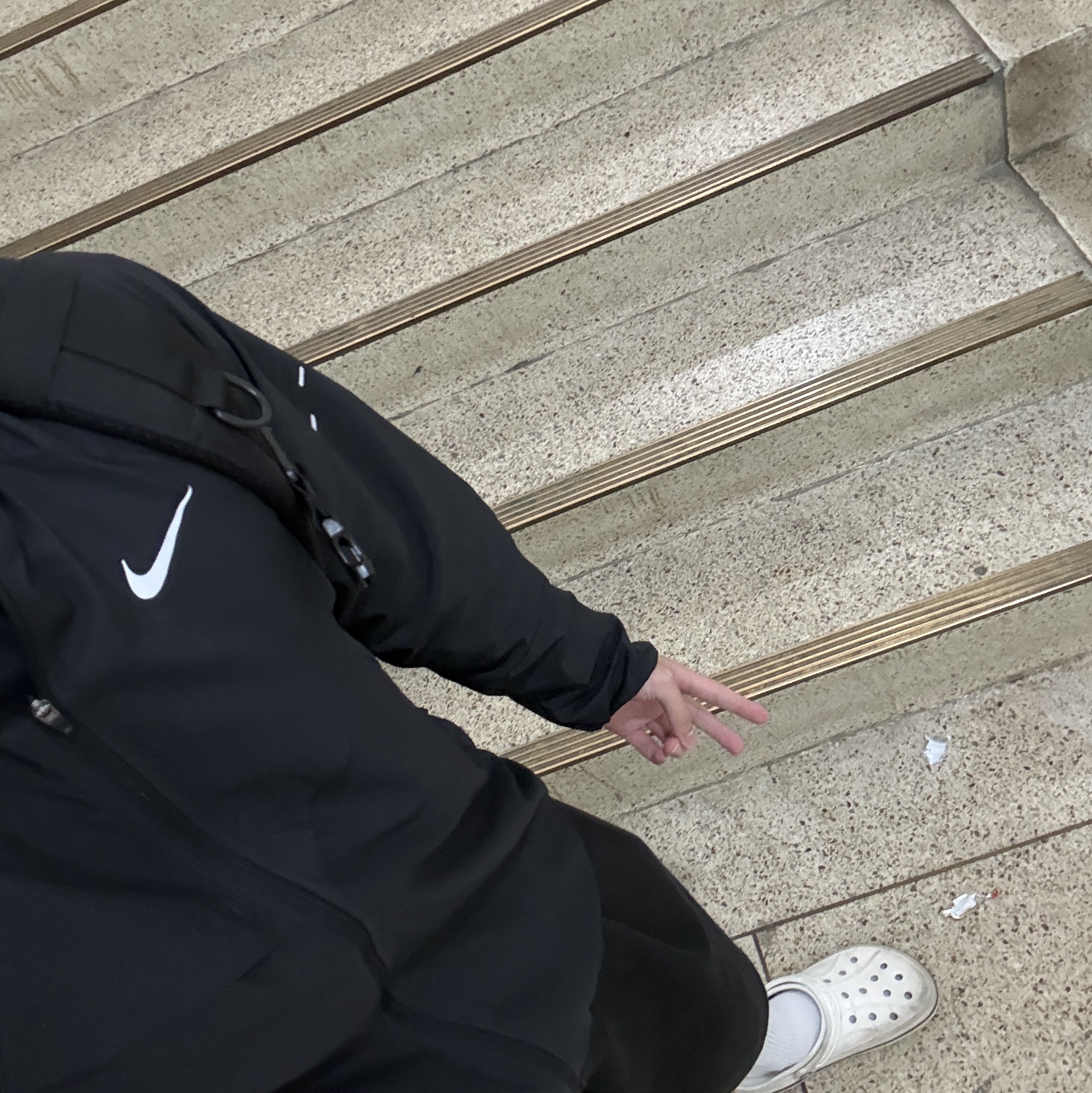 Nike Stride Repel UV Running Jacket Black - Asia, Crocs Bayaband Clog White Navy 착용 스타일 - 1