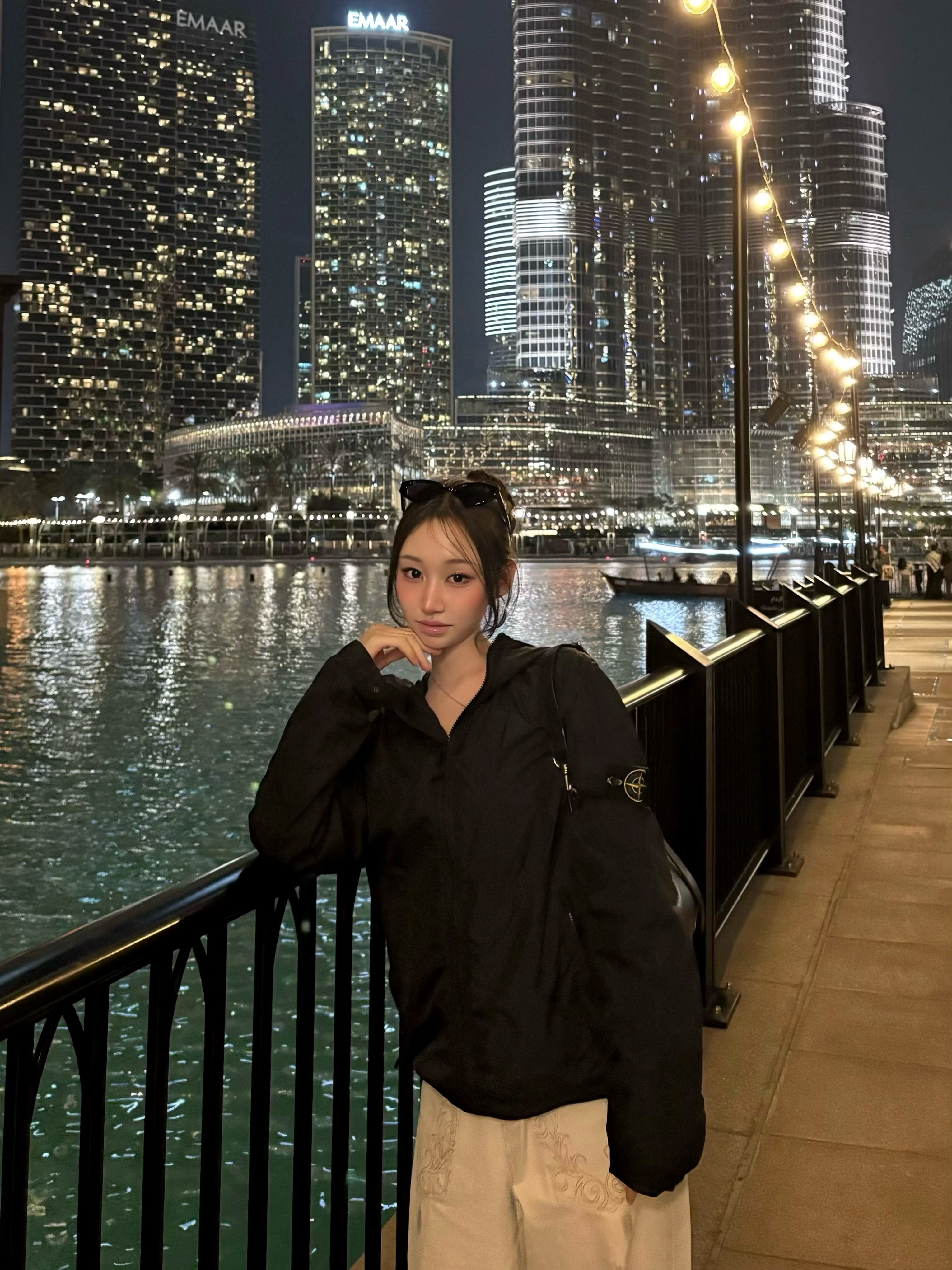 Stone Island 40522 Crinkle Reps Nylon Garment Dyed Hooded Jacket Black - 23SS 착용 스타일
