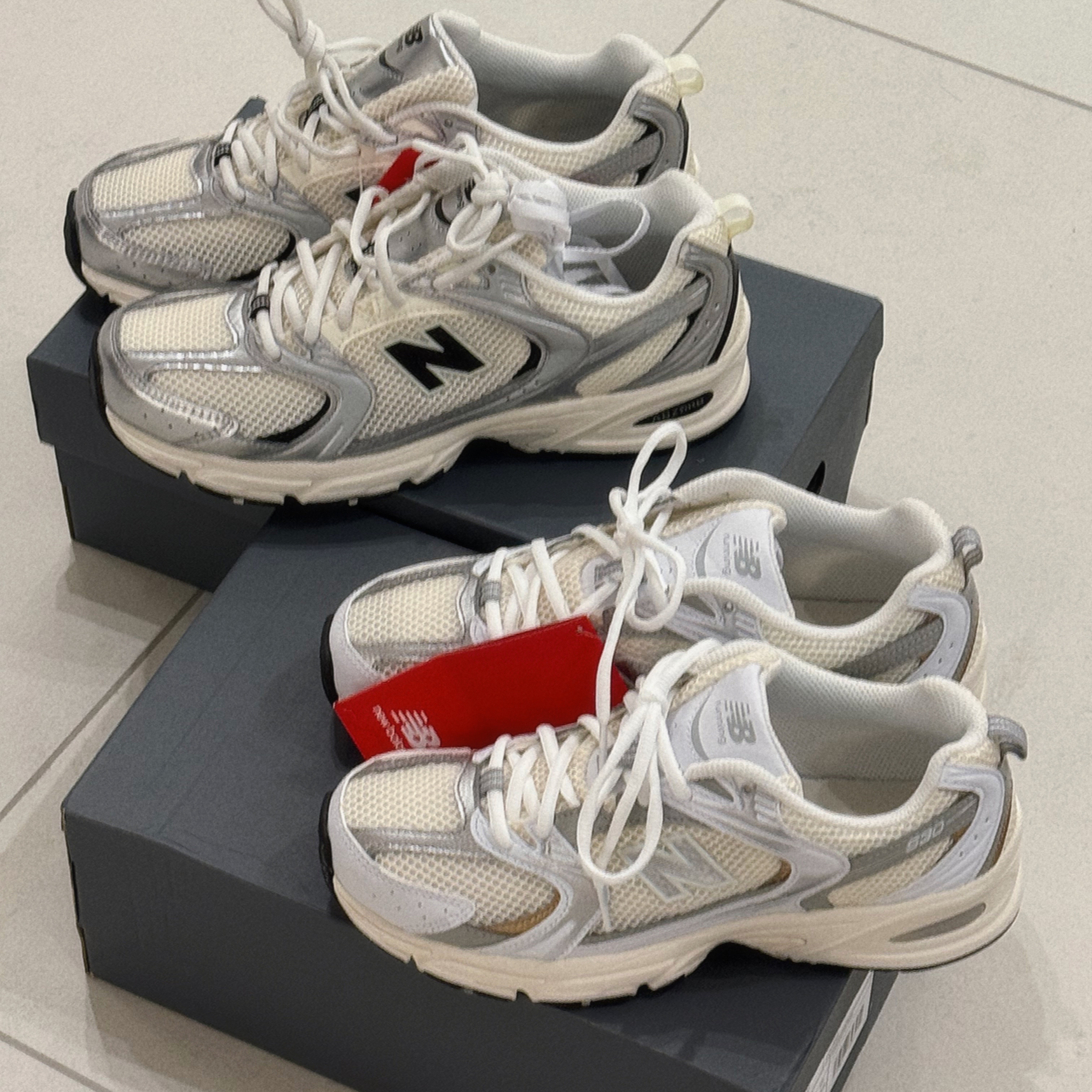 New Balance 530 Silver Cream, [10% 쿠폰] New balance 530 Silver Cream 착용 스타일