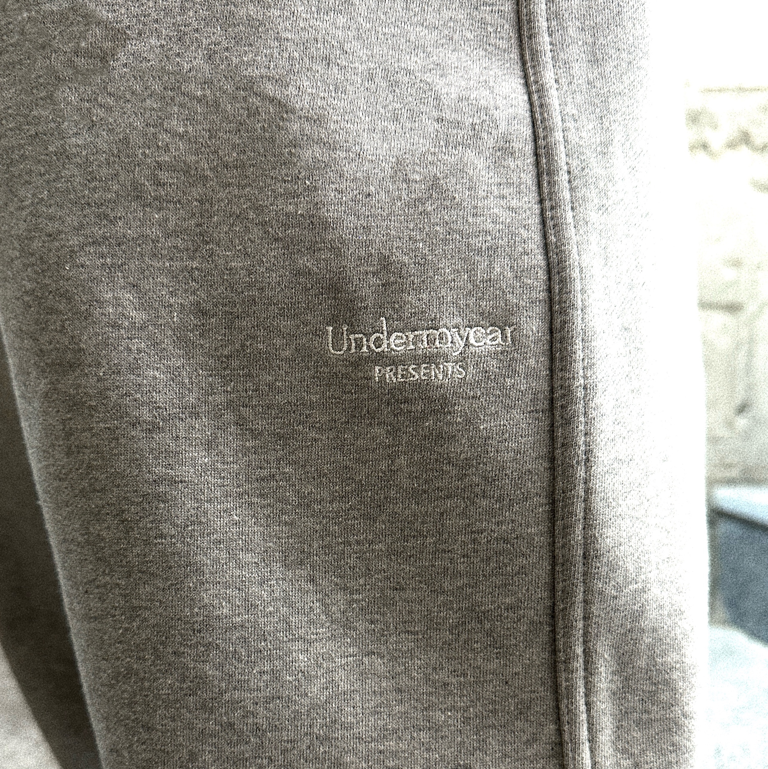 Undermycar Mu.03 Anti Fxxking Logo Play Oversized Sweat Jogger Melange Gray, Undermycar Mu.08 Anti Fxxking Logo Play Oversized Pigment Hoodie Gray 착용 스타일 - 5