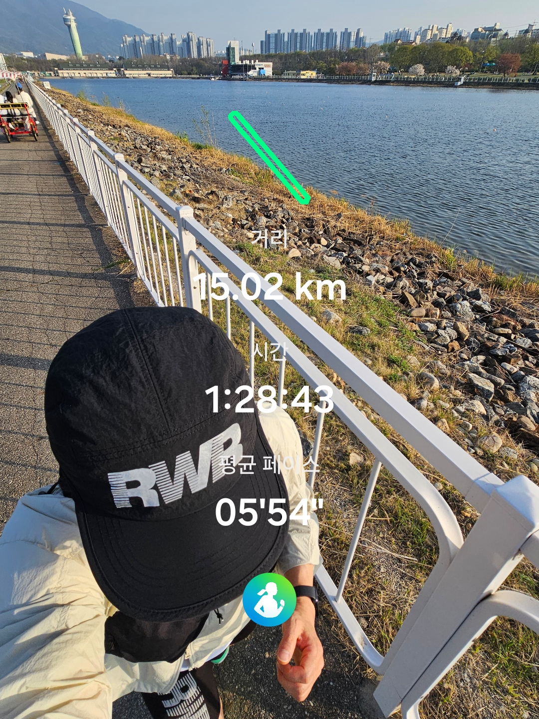 [KREAM 단독] runwhither Half Tights Black, Asics Superblast 2 Ekiden Vital Green Black 착용 스타일 - 2