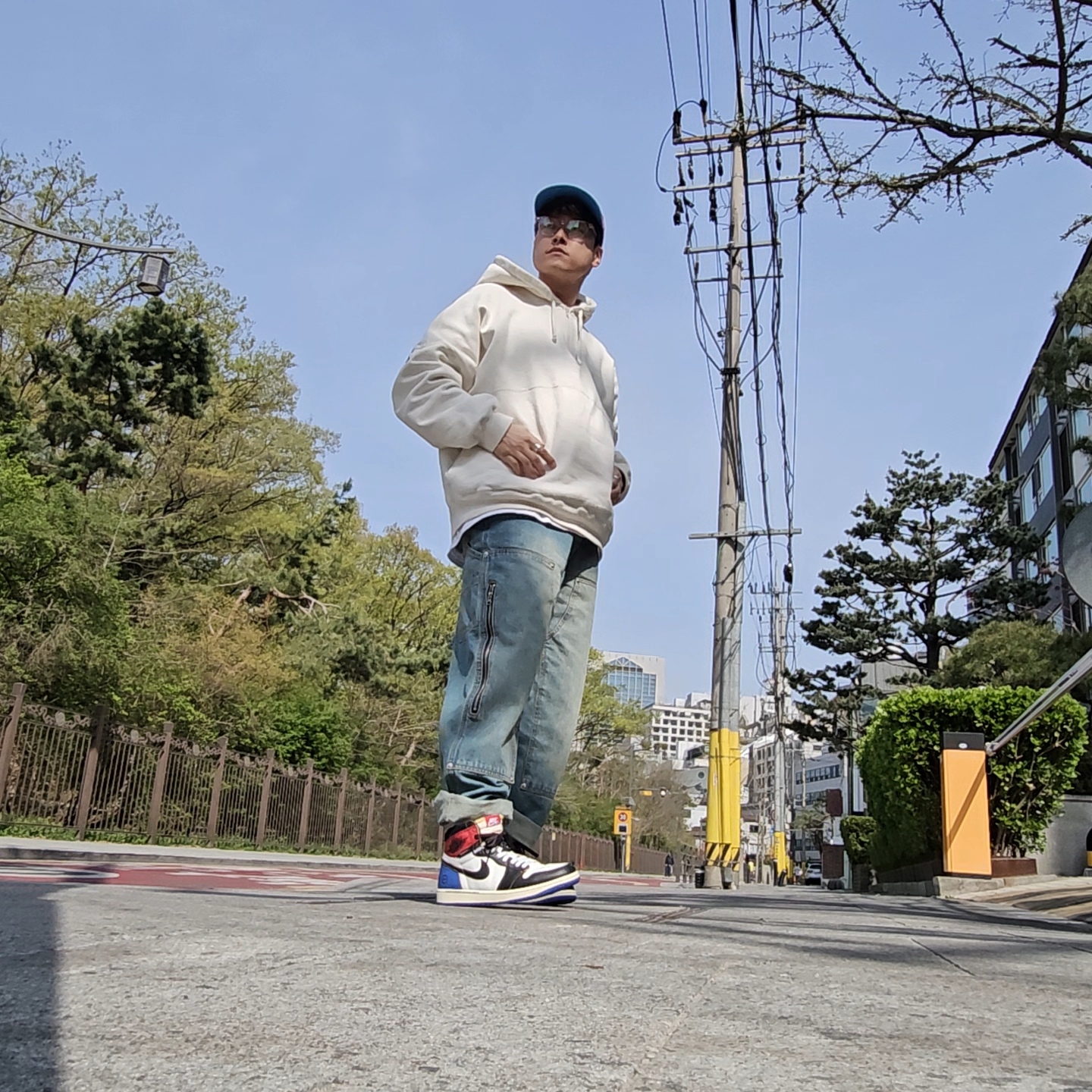 Jordan 1 x Fragment x Union LA Black and Varsity Red, Gucci Ghost Ring Silver 9mm 착용 스타일 - 2
