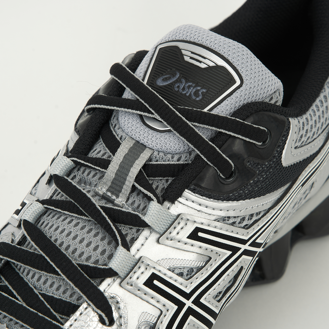 아식스 젤 퀀텀 키네틱 미드 그레이 퓨어 실버(Asics Gel-Quantum Kinetic Mid Grey Pure Silver) - 7