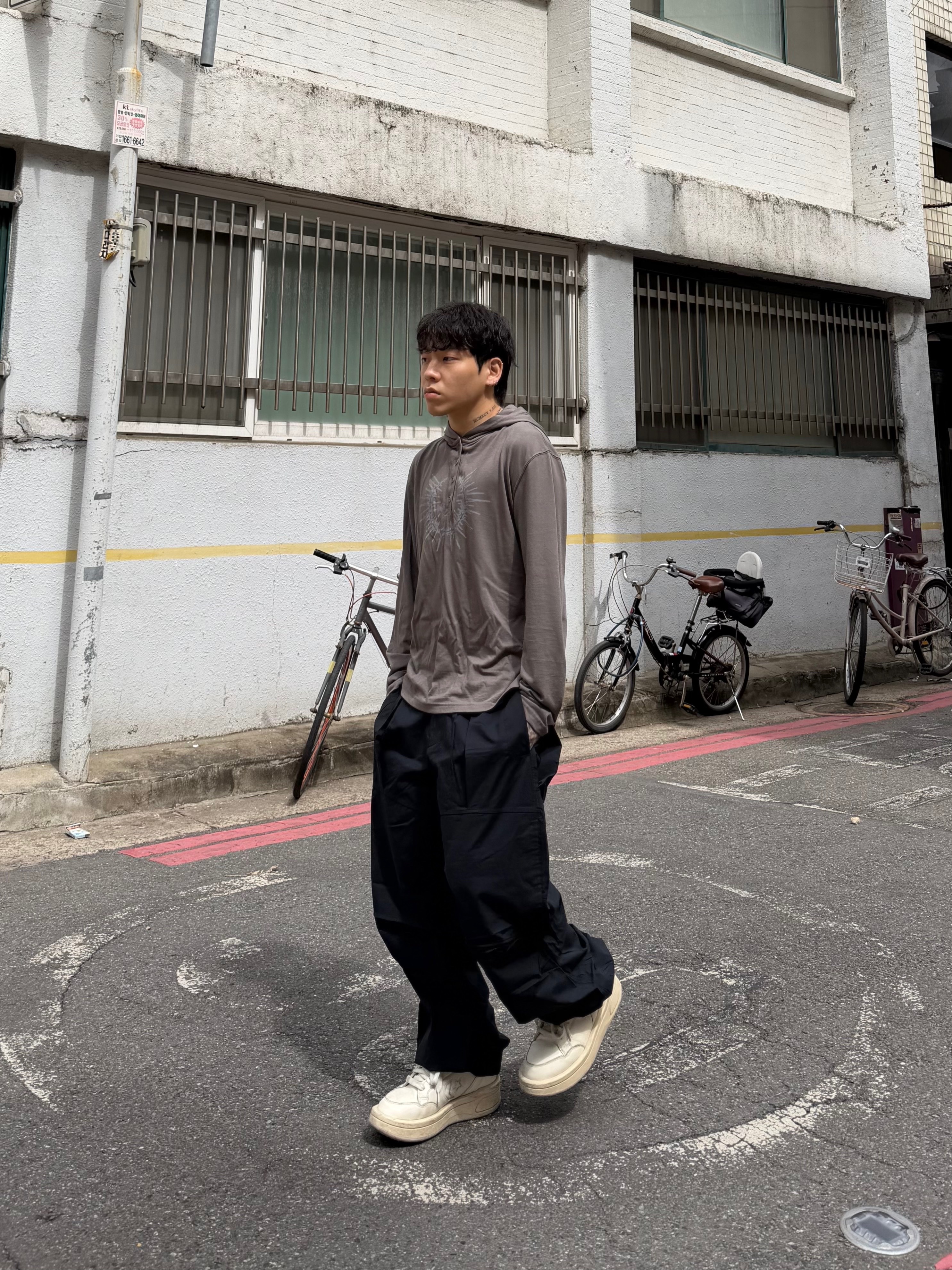 Converse x Drkshdw Turbowpn Egret 착용 스타일 - 4
