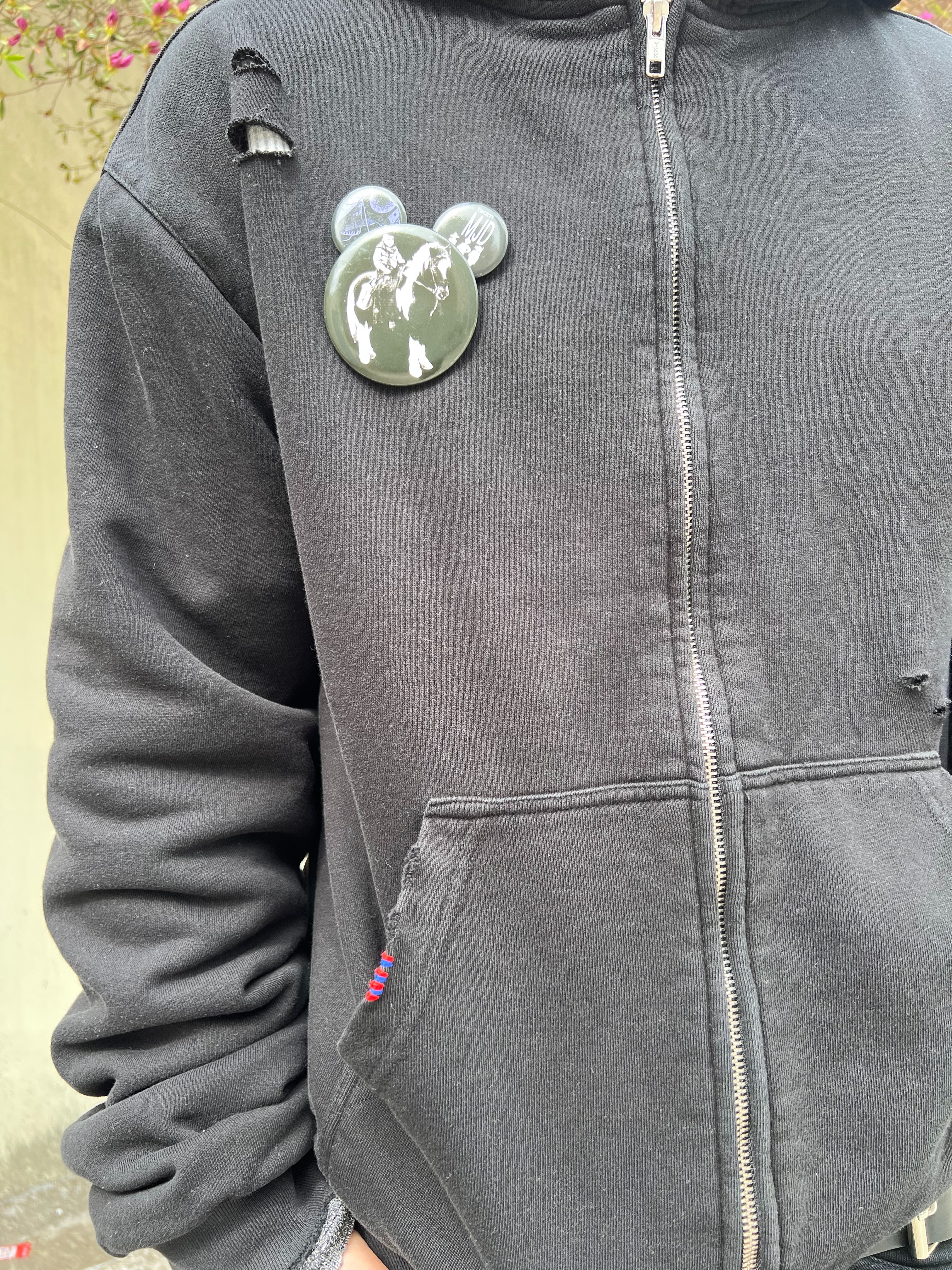 emostanceclub Leather Patch Flared Jeans Black, MJD Cowboy Patch Thermal Zip-Up Hoodie Black 착용 스타일 - 2