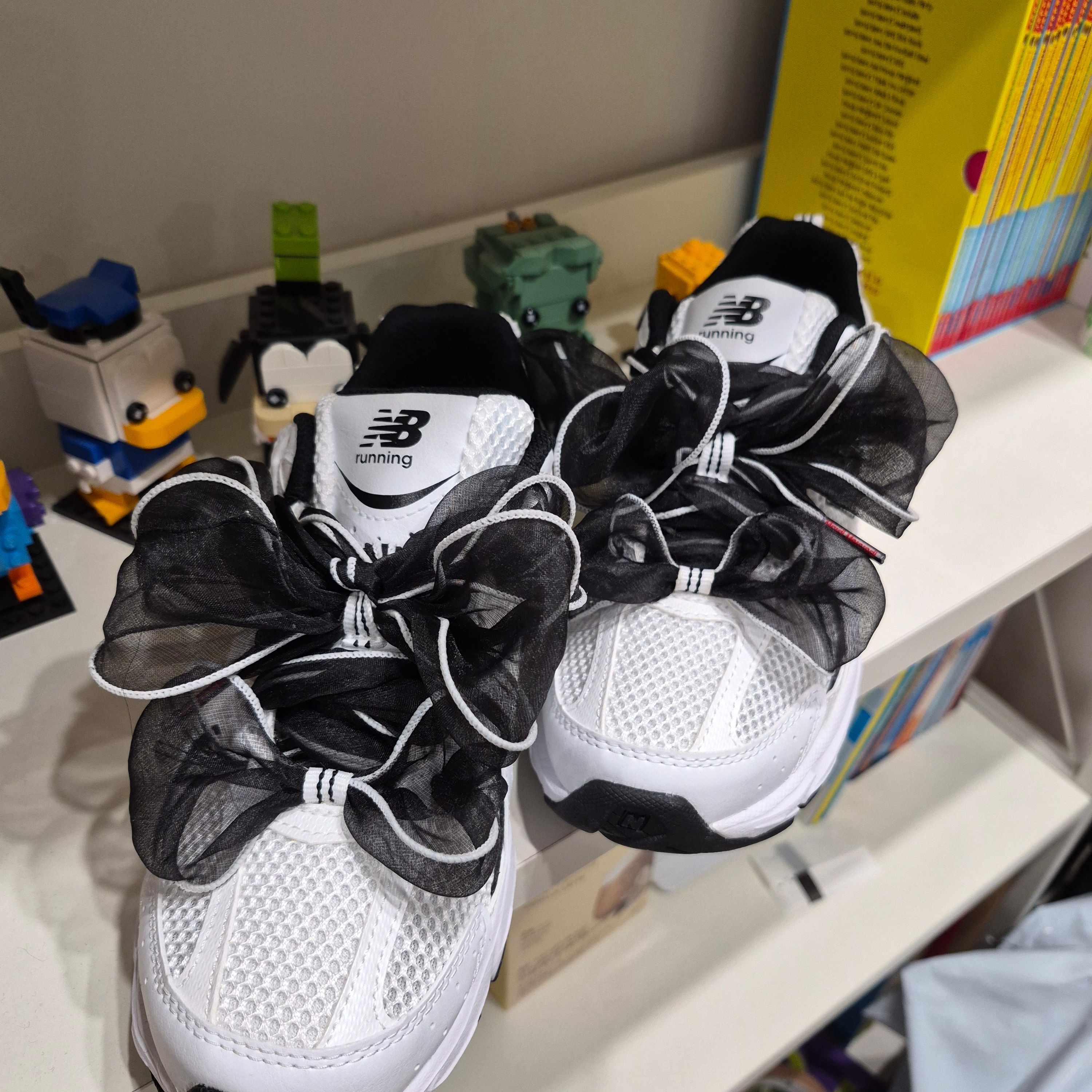 [10% 쿠폰] New Balance 530 White Black 착용 스타일