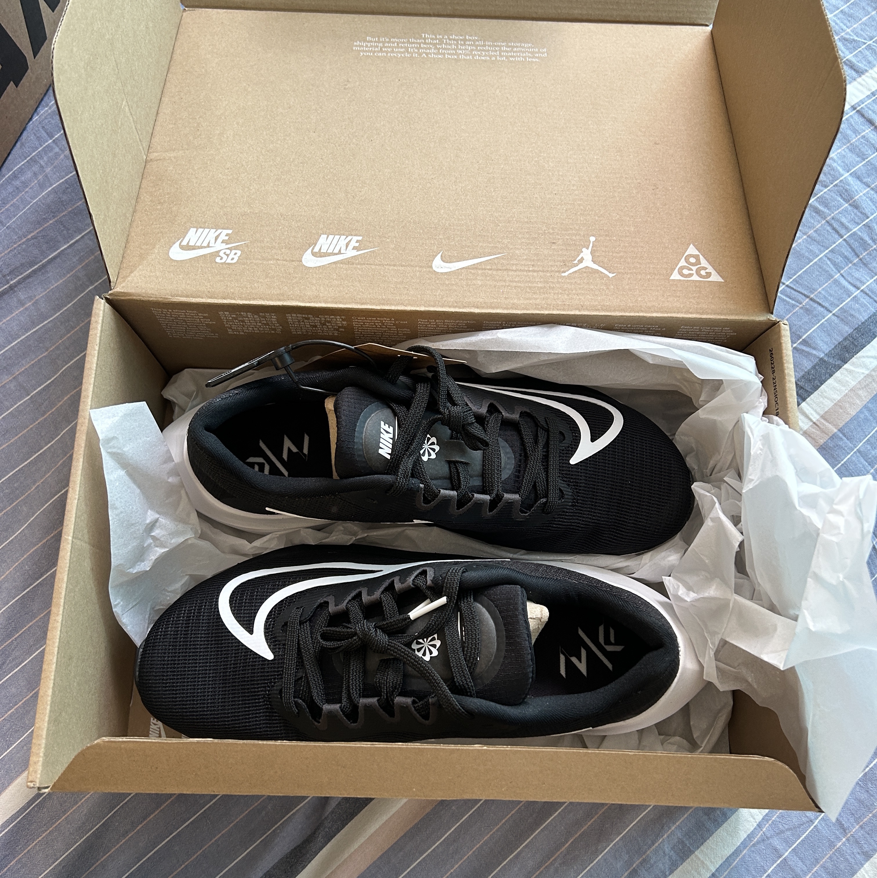 Nike Zoom Fly 5 Black White 착용 스타일 - 1