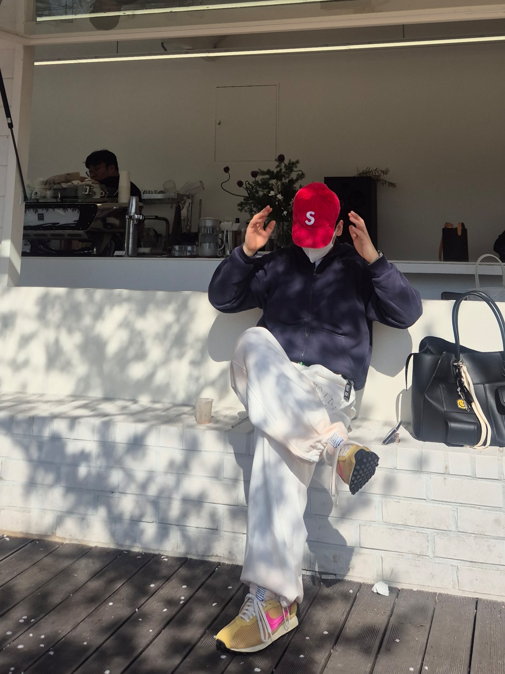 Supreme Corduroy S Logo 6-Panel Bright Red - 24FW, Yeezy YZY Zip-Up Hoodie Navy 착용 스타일