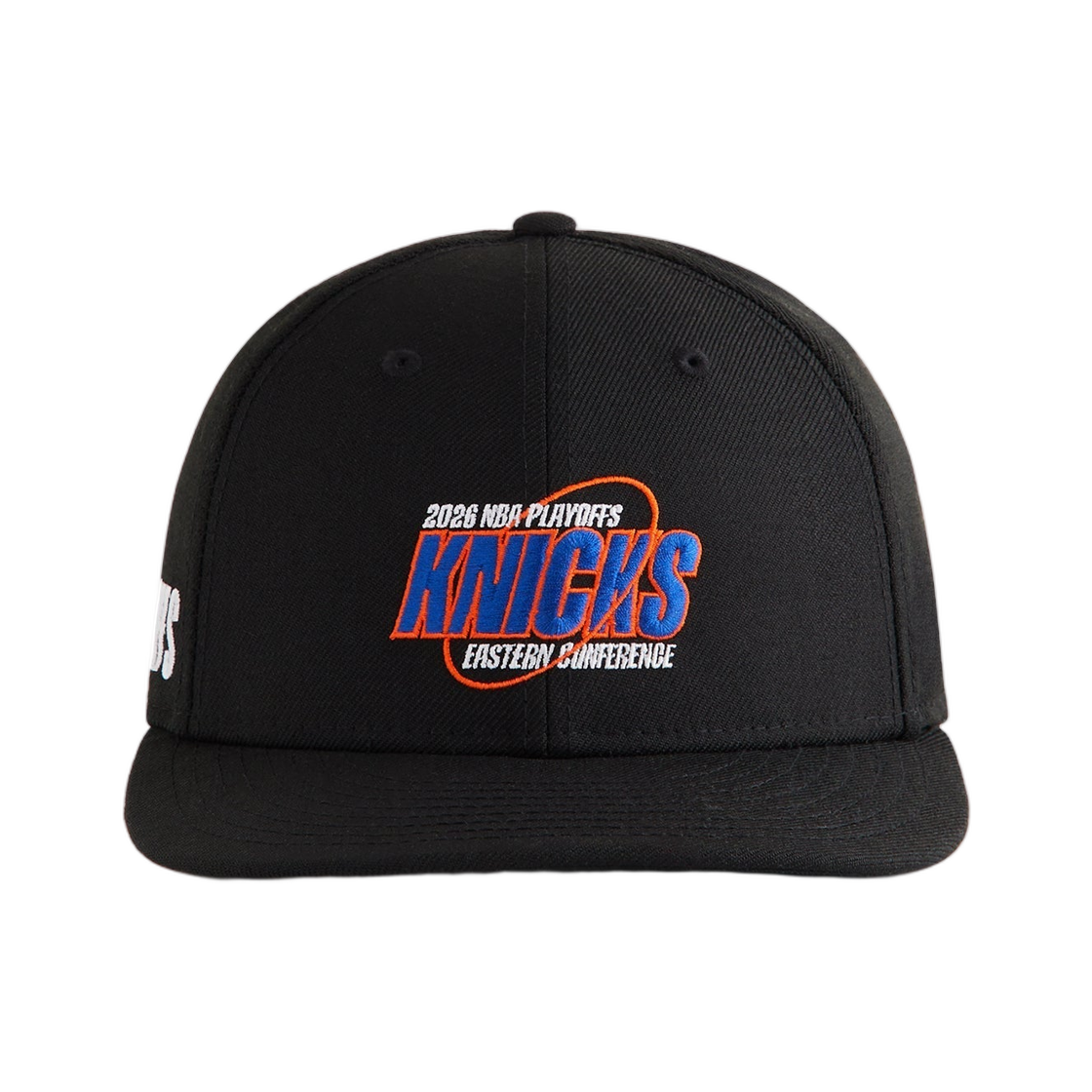 키스 & 뉴에라 포 더 뉴욕 닉스 플레이오프 프리미엄 울 캡 로우 프로파일 캡 블랙(Kith & New Era For The New York Knicks Playoffs Premium Wool 59Fifty Low Profile Cap Black) - 1