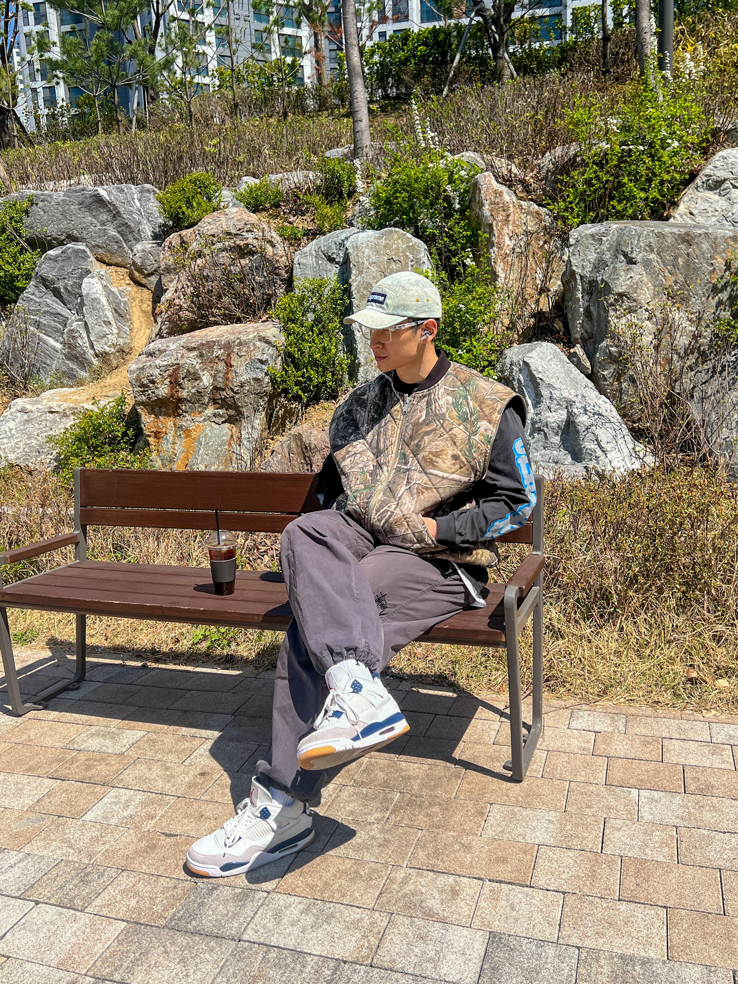 Jordan 4 x Nike SB Retro SP Navy, Stussy Nyco Over Trousers Black 착용 스타일