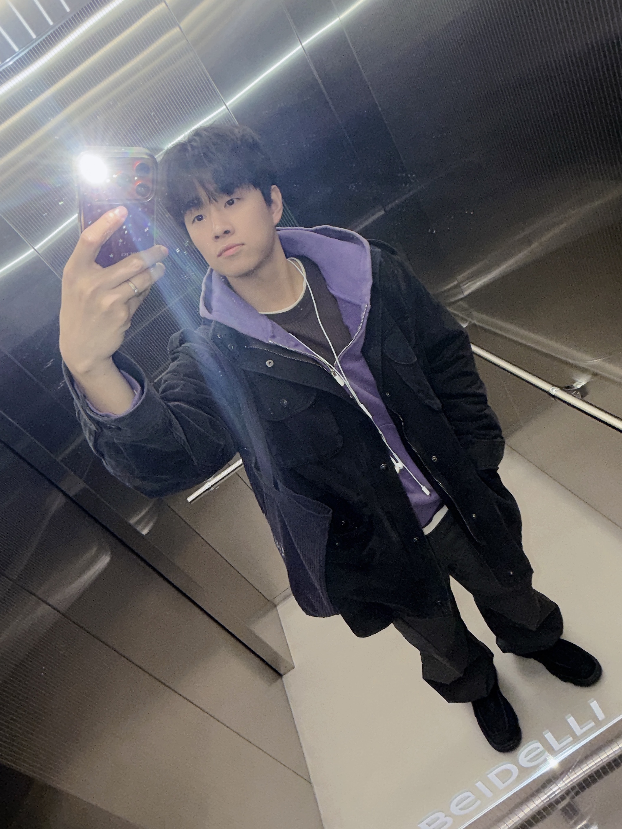 Suade Cropped Washed Hood Zip Up Purple, Burberry Creeper Lace-Up Black 착용 스타일 - 2
