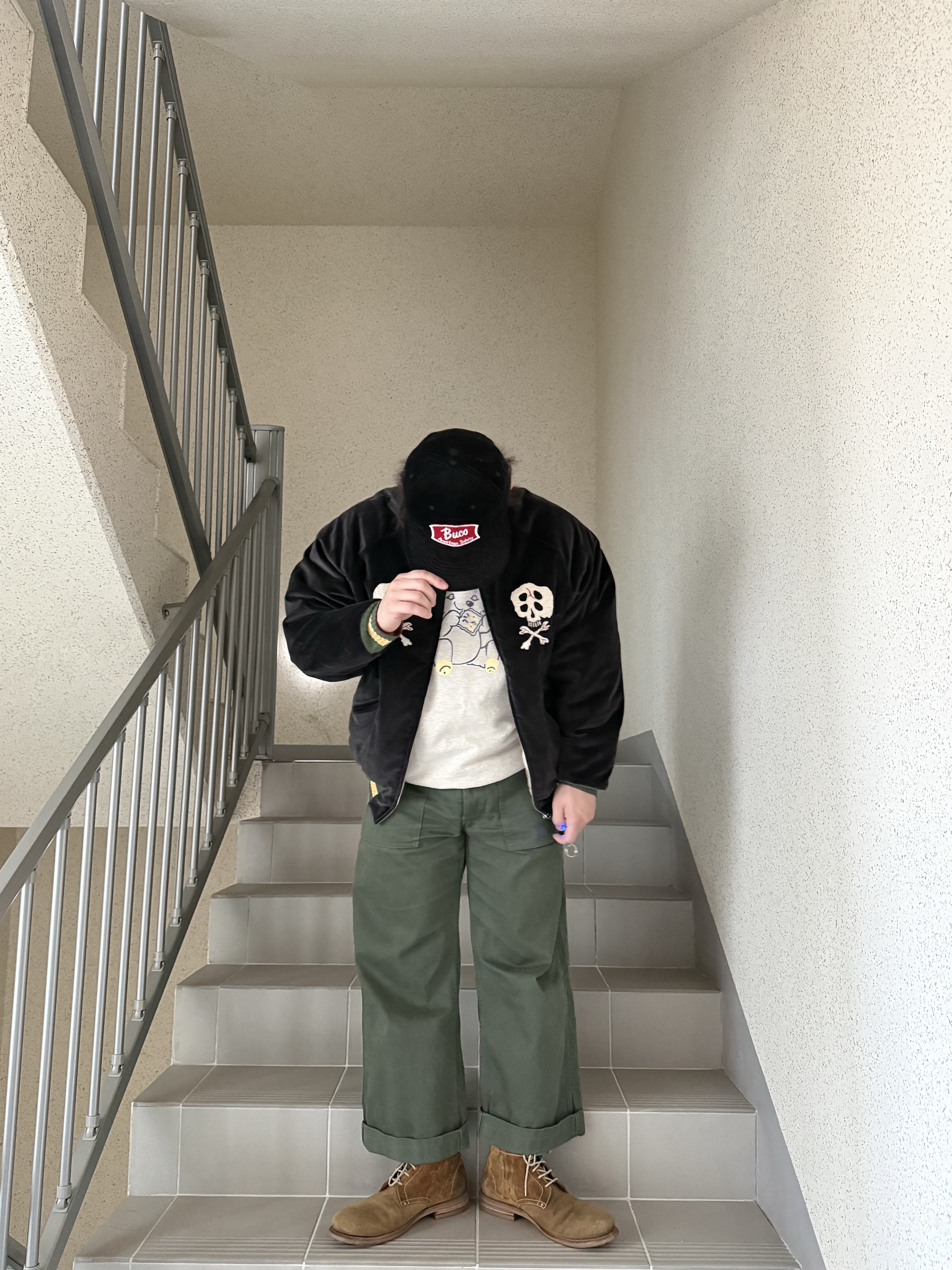Kapital Velveteen Sulfide Souvenir Rain Skull Jacket Black 착용 스타일 - 4