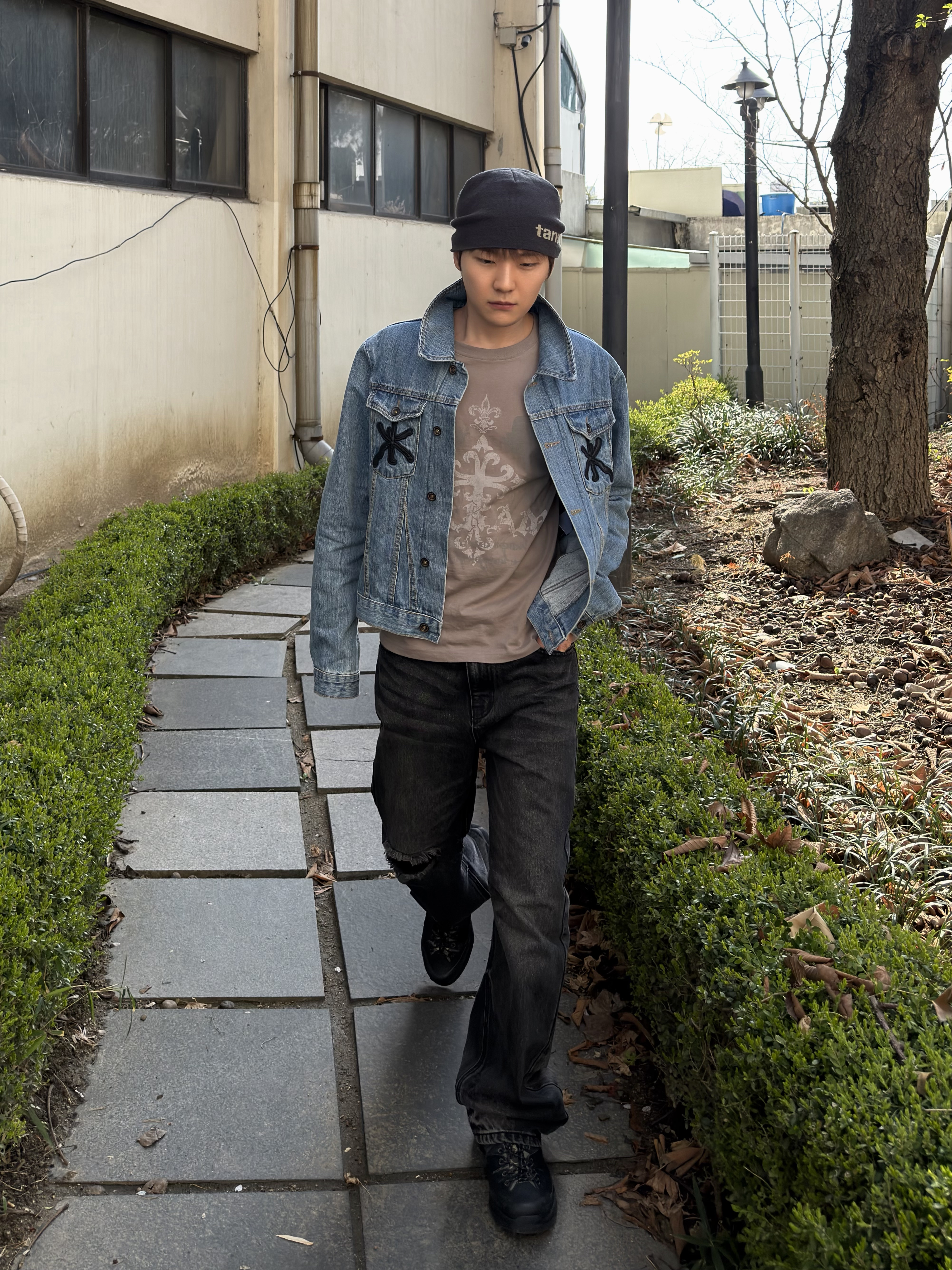 Salomon x Carhartt WIP X-Alp Black 착용 스타일 - 4