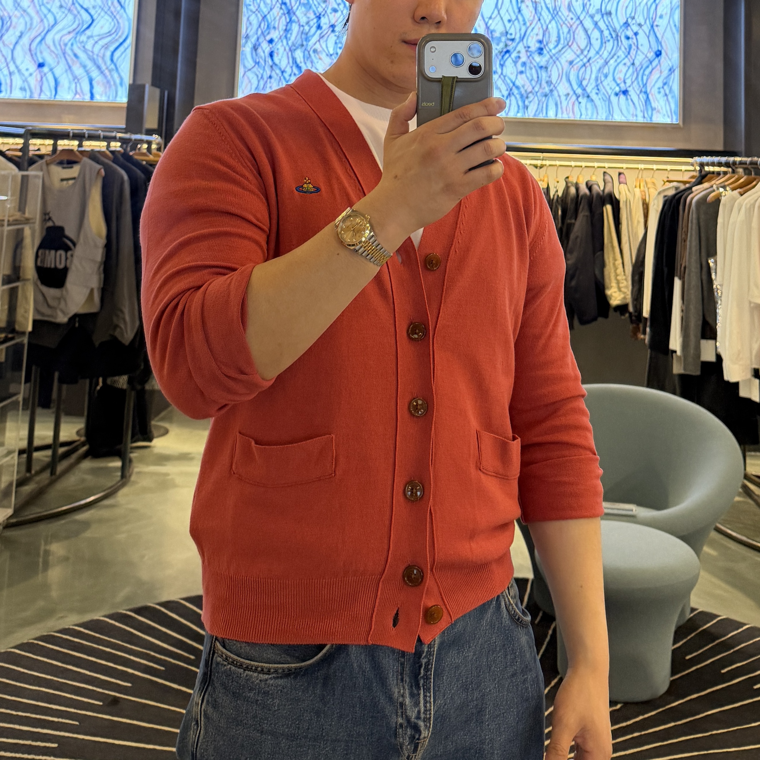 Vivienne Westwood Cardigan Coral 착용 스타일