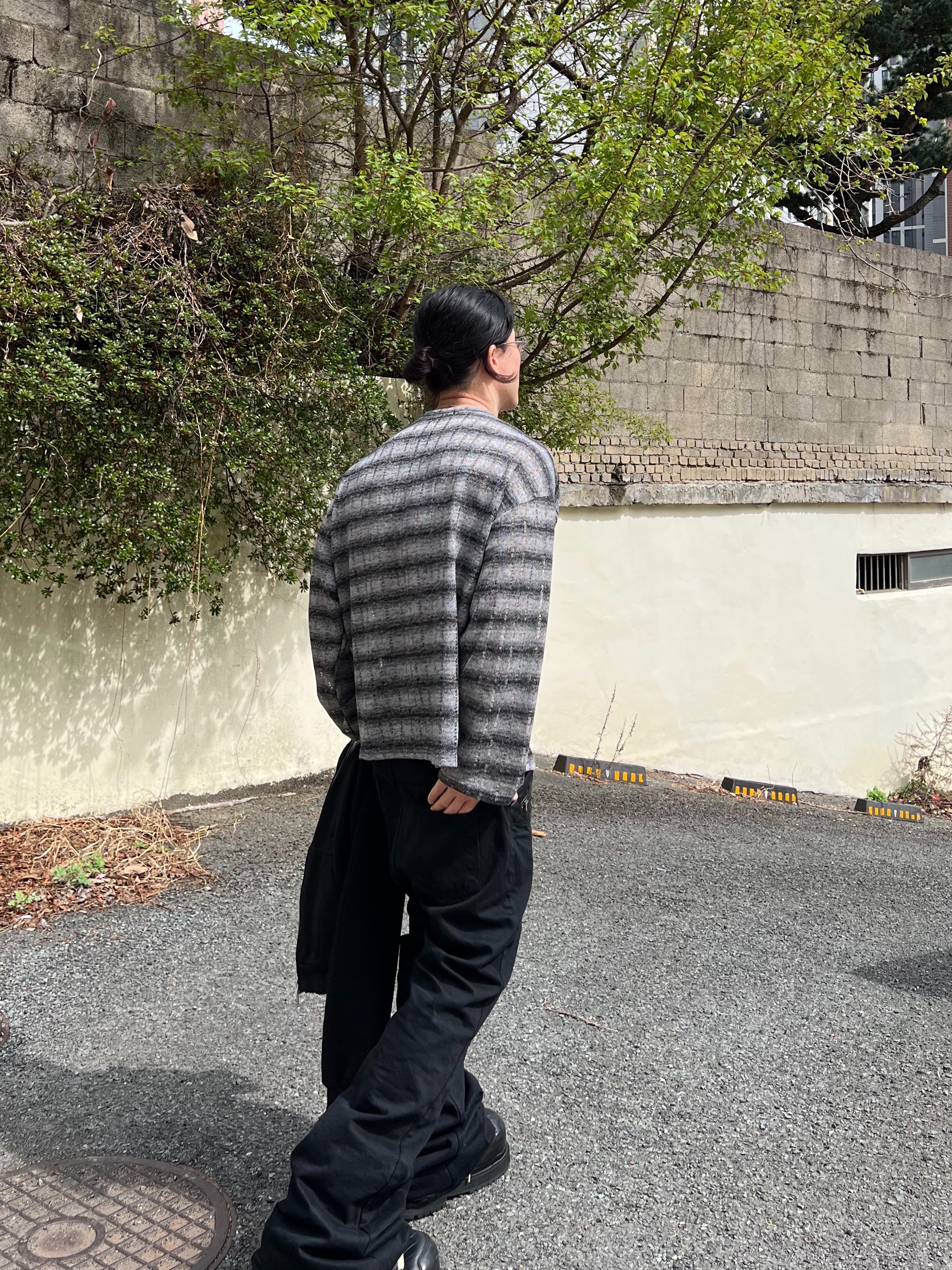 emostanceclub Leather Patch Flared Jeans Black, MJD Cowboy Patch Thermal Zip-Up Hoodie Black 착용 스타일 - 8