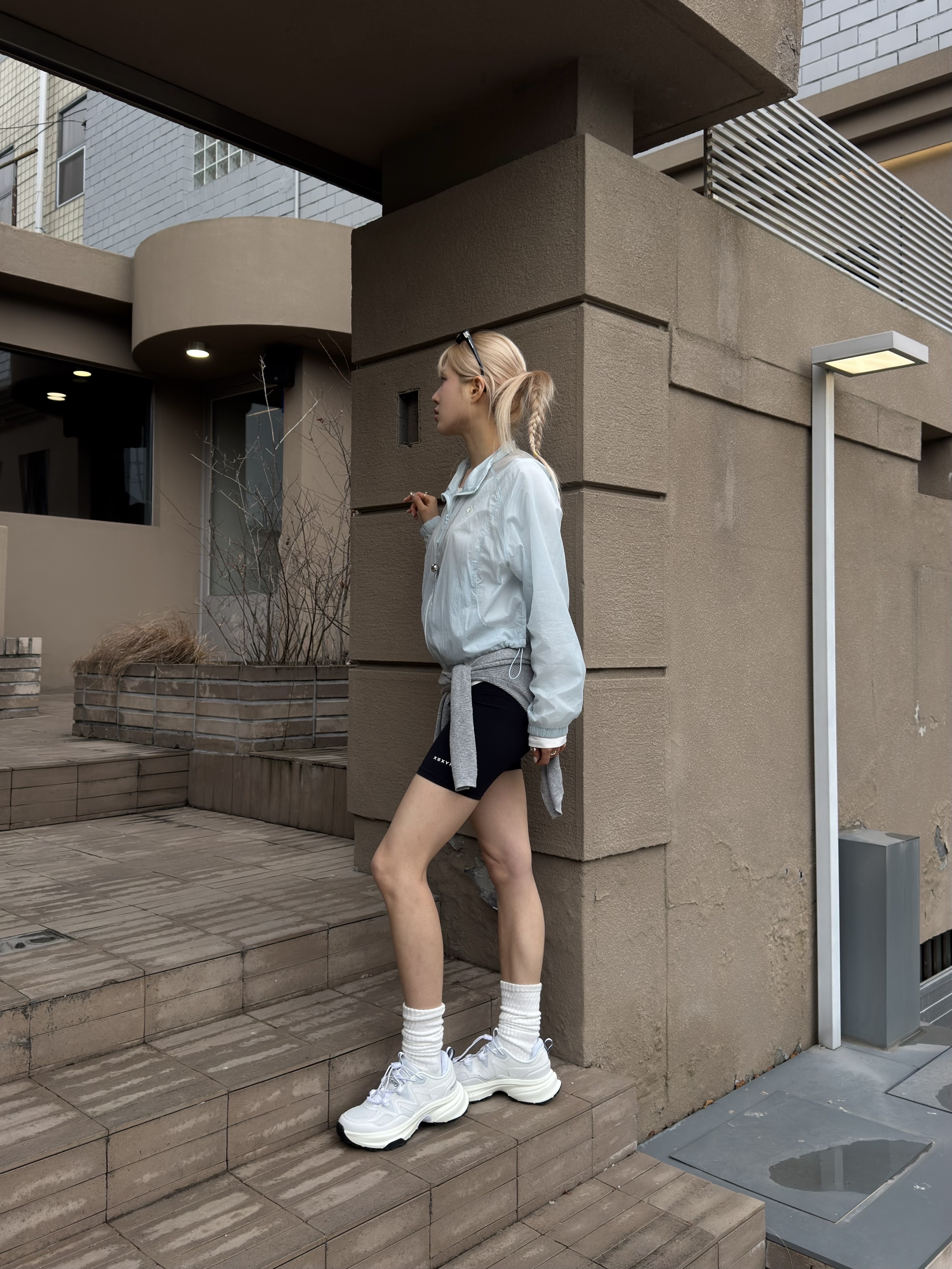 le coq sportif (Online Exclusive) Womens Stand Neck Ultra Light Jacket Green Blue 착용 스타일 - 7