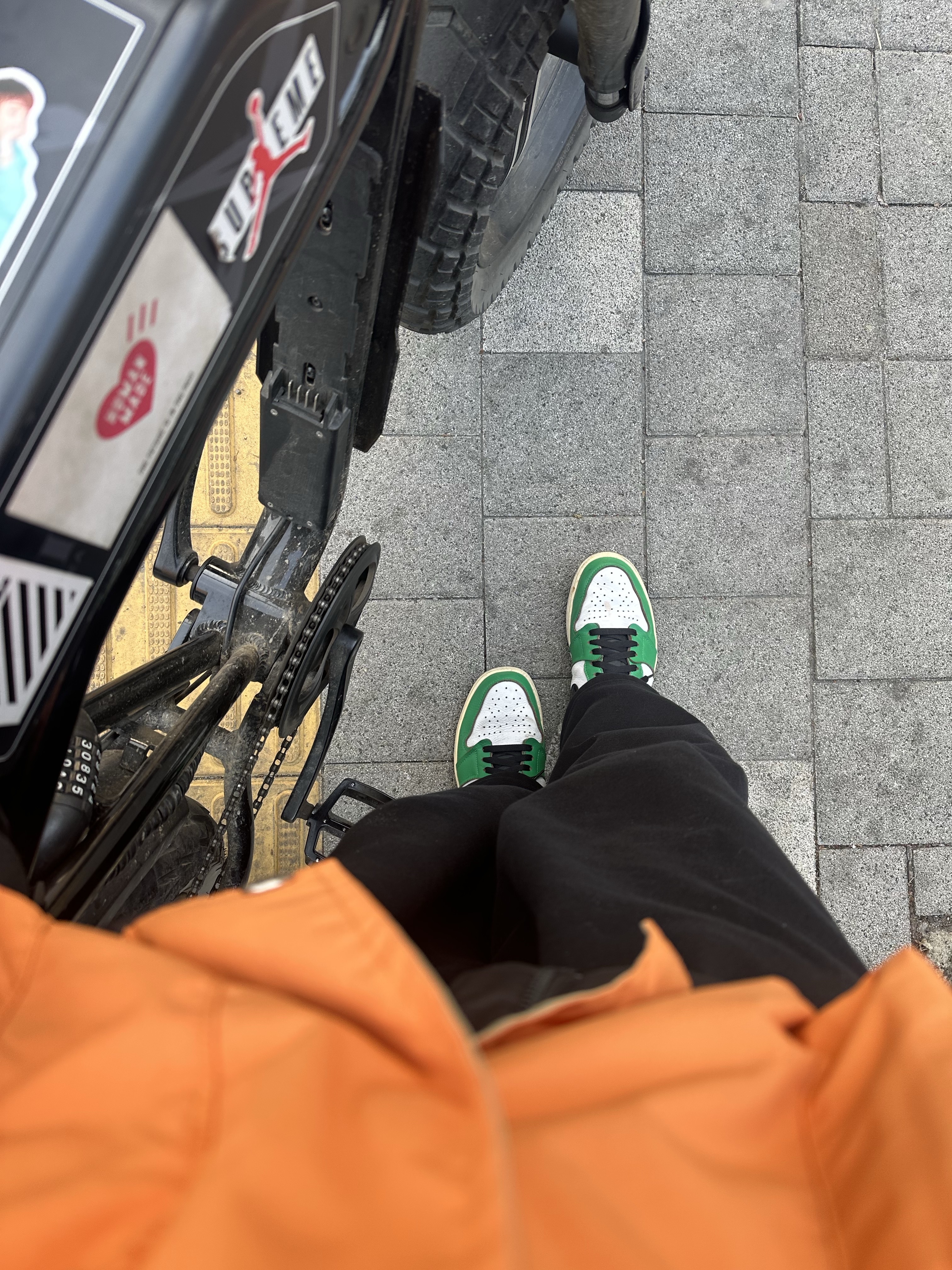 (W) Jordan 1 Retro High OG Lucky Green 착용 스타일