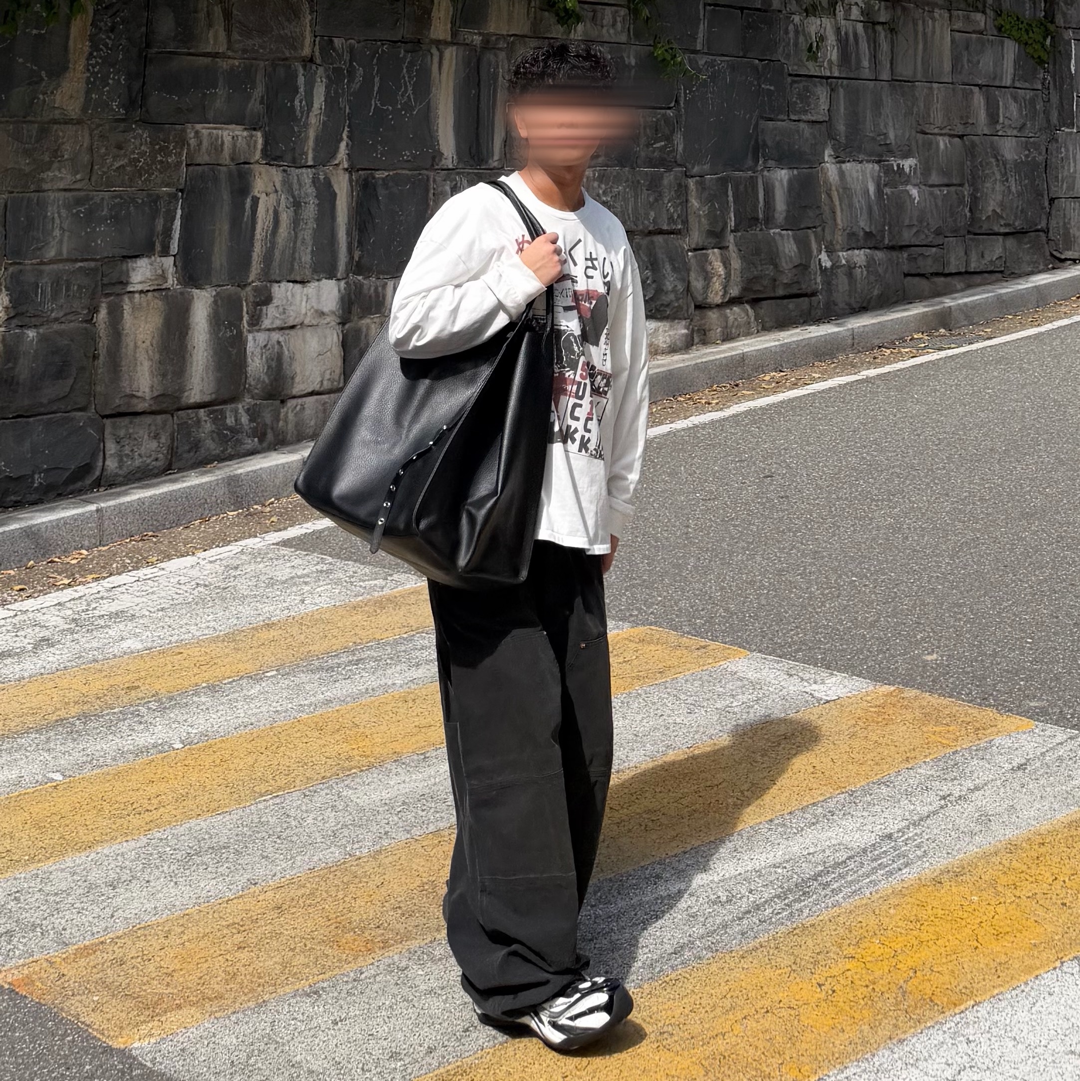 Balenciaga Double Knee Pants Black, Balenciaga Soleless Sneaker In Black White 착용 스타일 - 4
