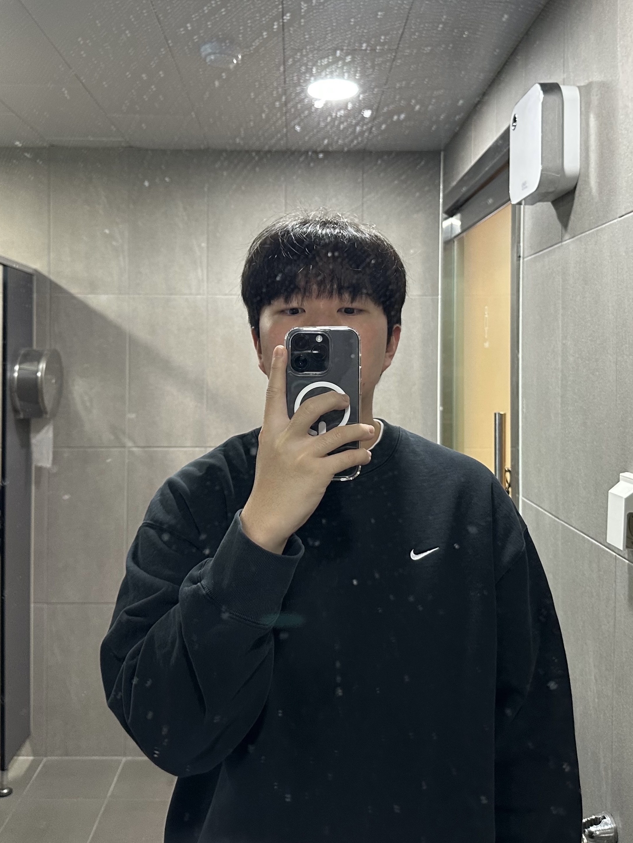 Nike Solo Swoosh French Terry Crew Black - Asia 착용 스타일