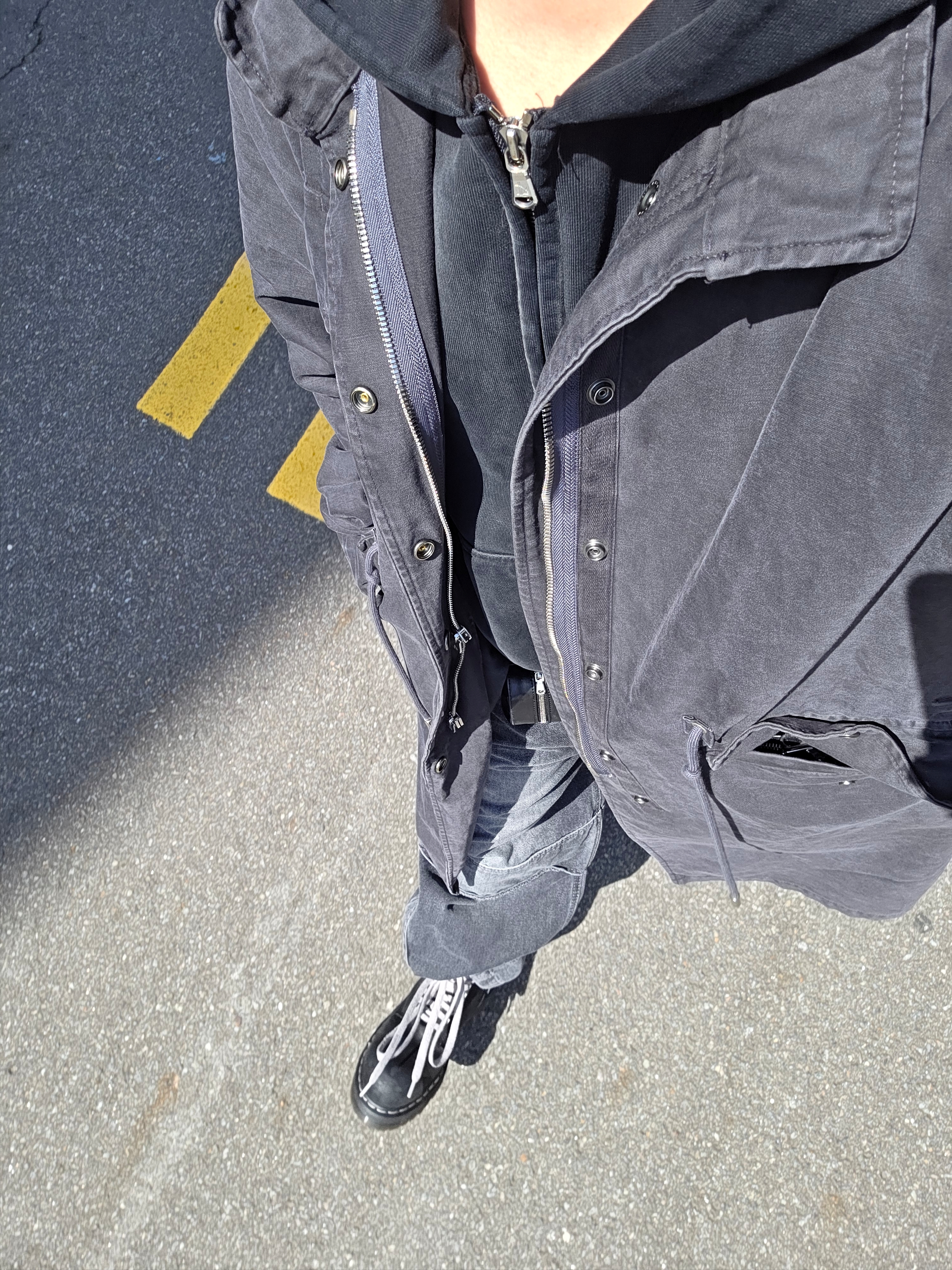 ETCE United Patch Ball Cap Charcoal, Dr. Martens x Rick Owens Quad Sole Steel Toe Boots Black 착용 스타일 - 3
