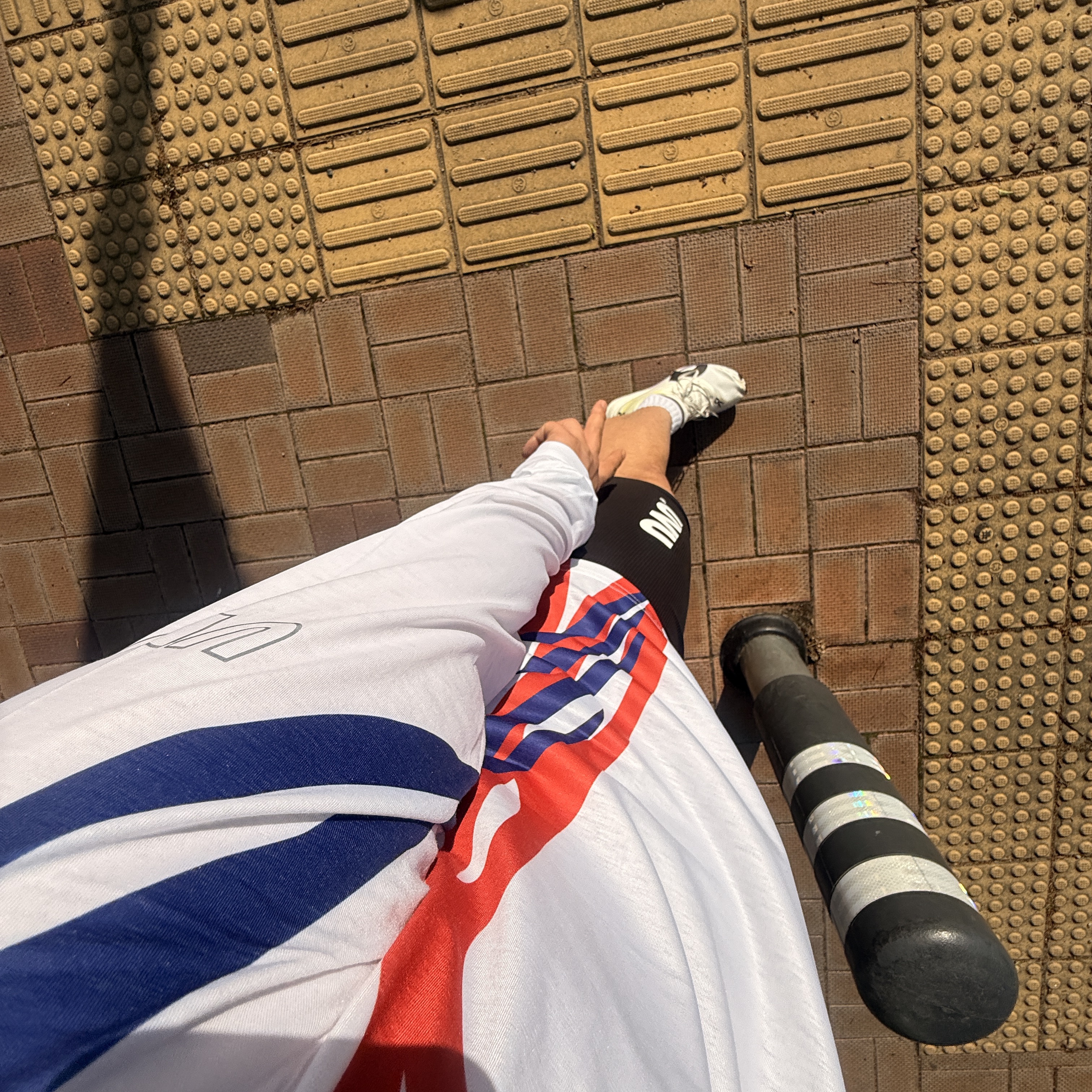 UVU Chicago L/S Running Top White, UVU Half Tight 2.0 Black 착용 스타일 - 2