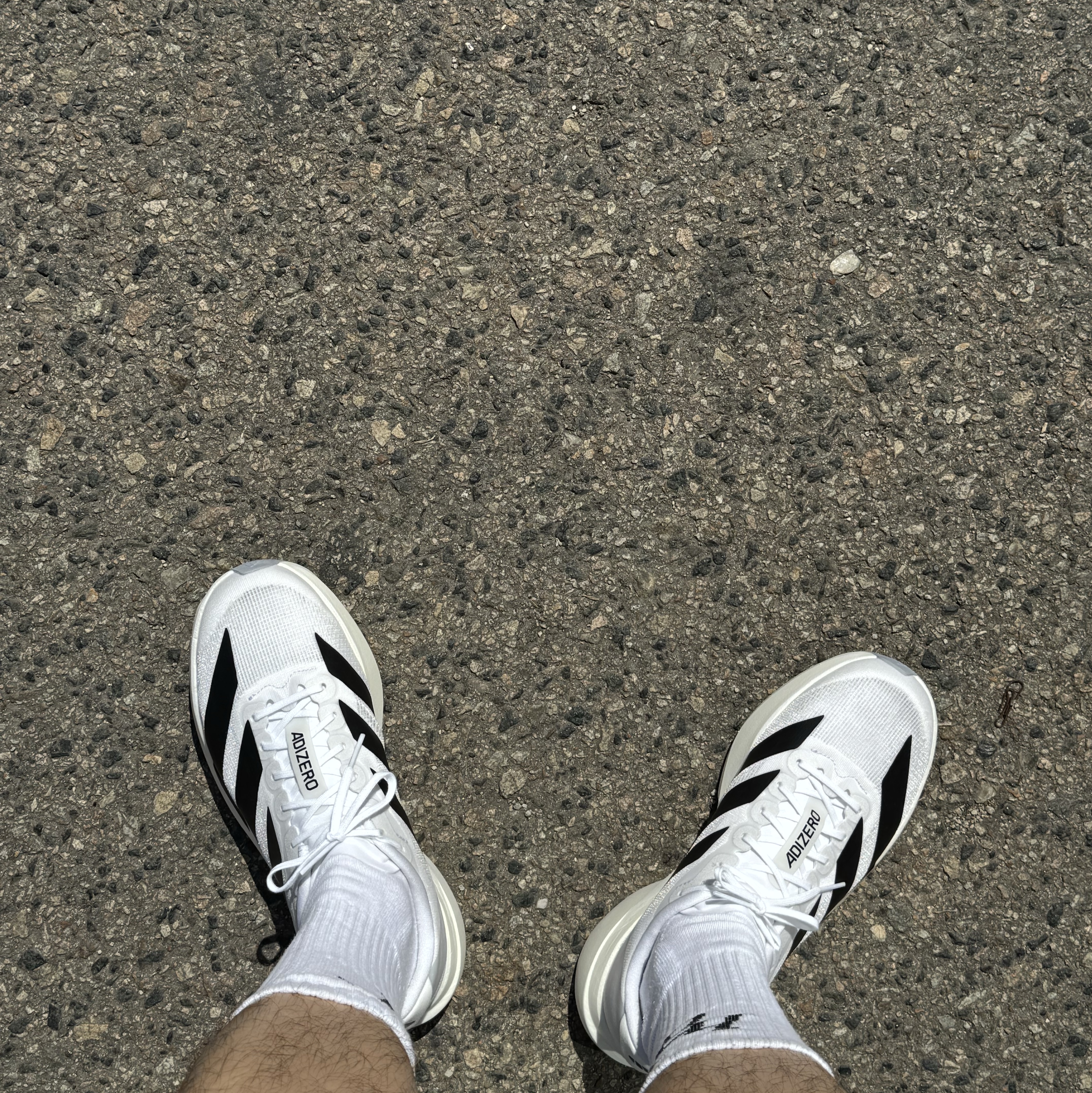 Adidas Adizero EVO SL Cloud White Core Black 착용 스타일 - 3