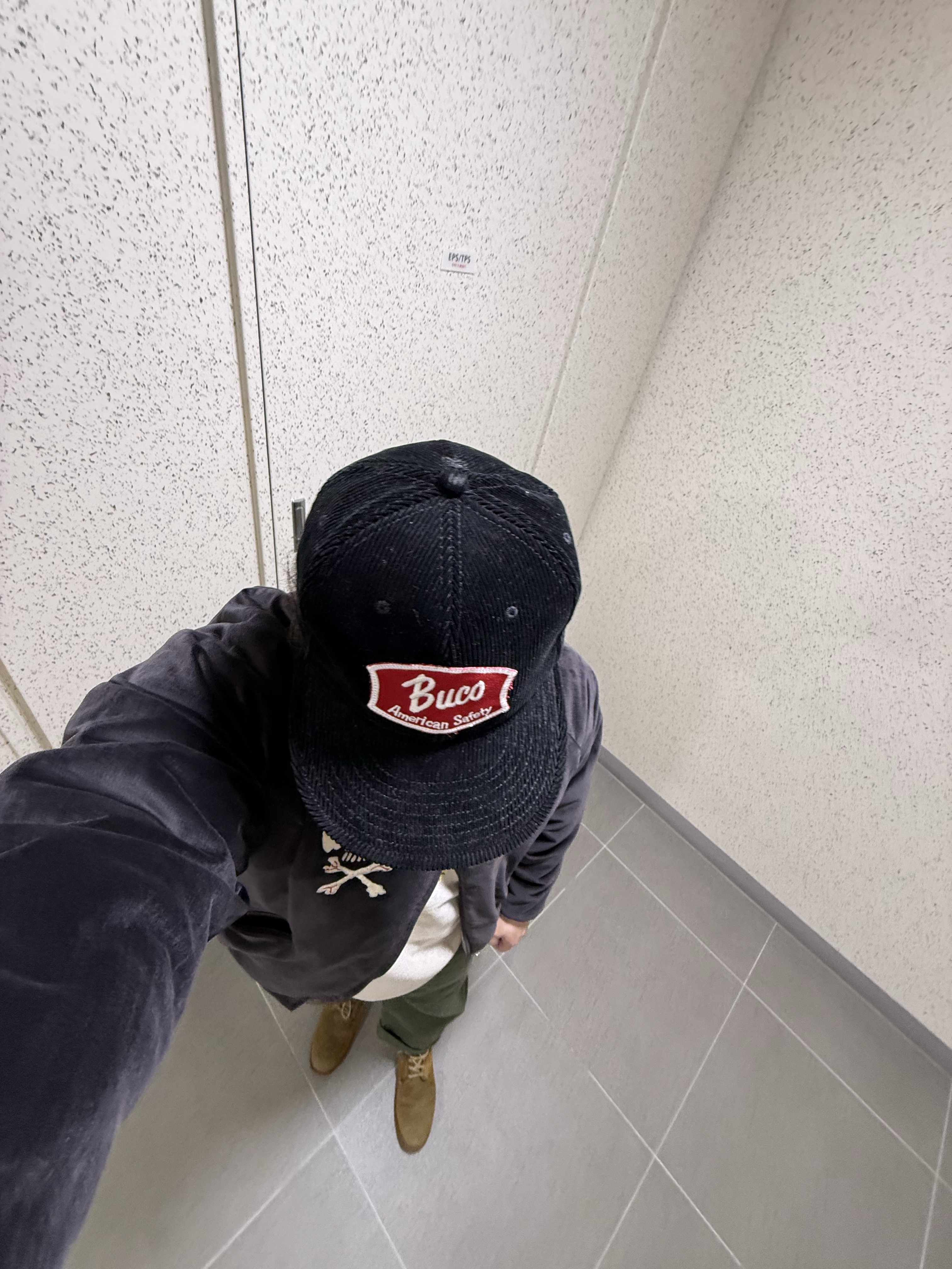 Kapital Velveteen Sulfide Souvenir Rain Skull Jacket Black 착용 스타일 - 3