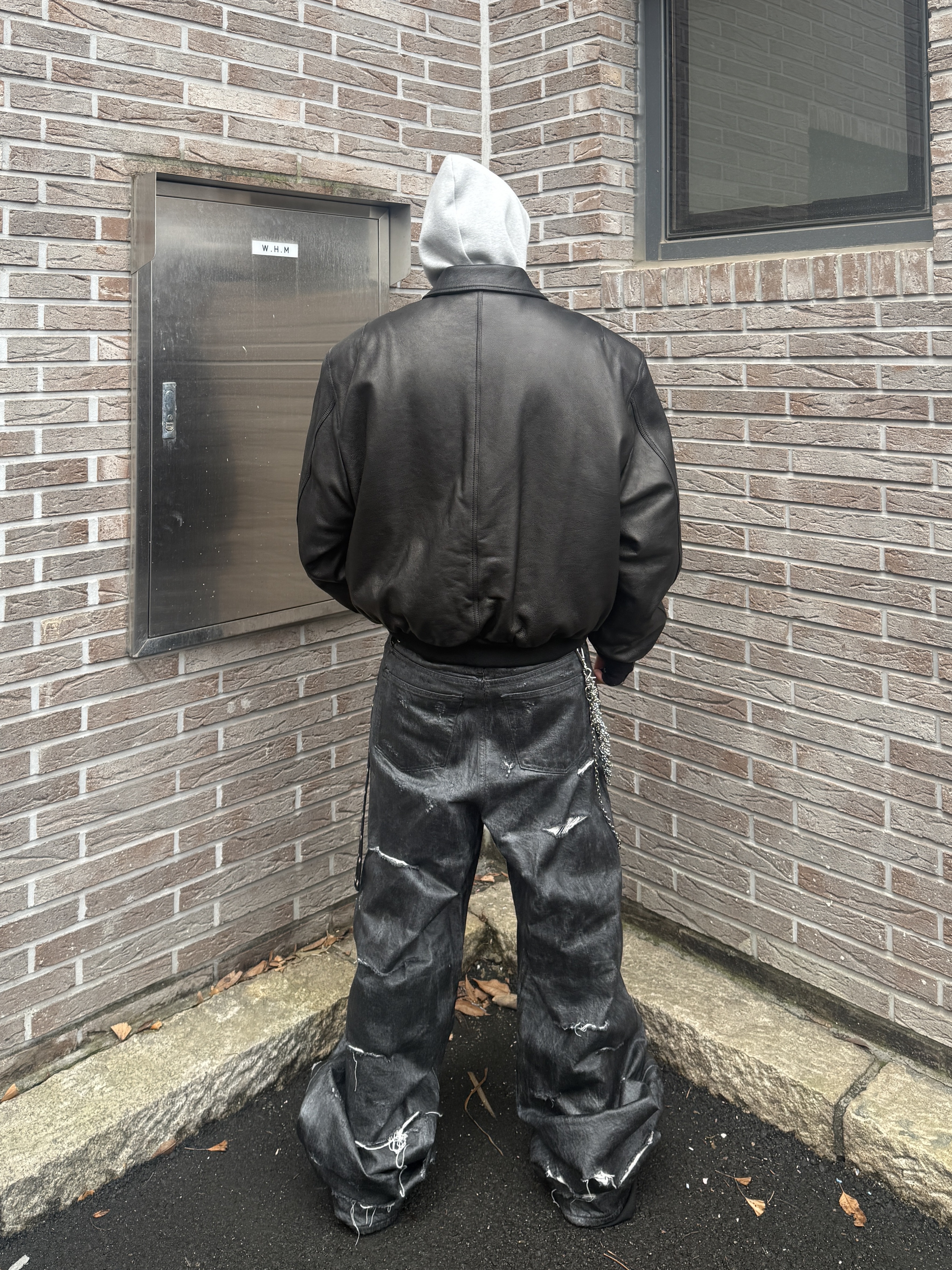Balenciaga Sporty B Taxi Blouson Black, Balenciaga Sporty B Taxi Blouson Black 착용 스타일 - 3