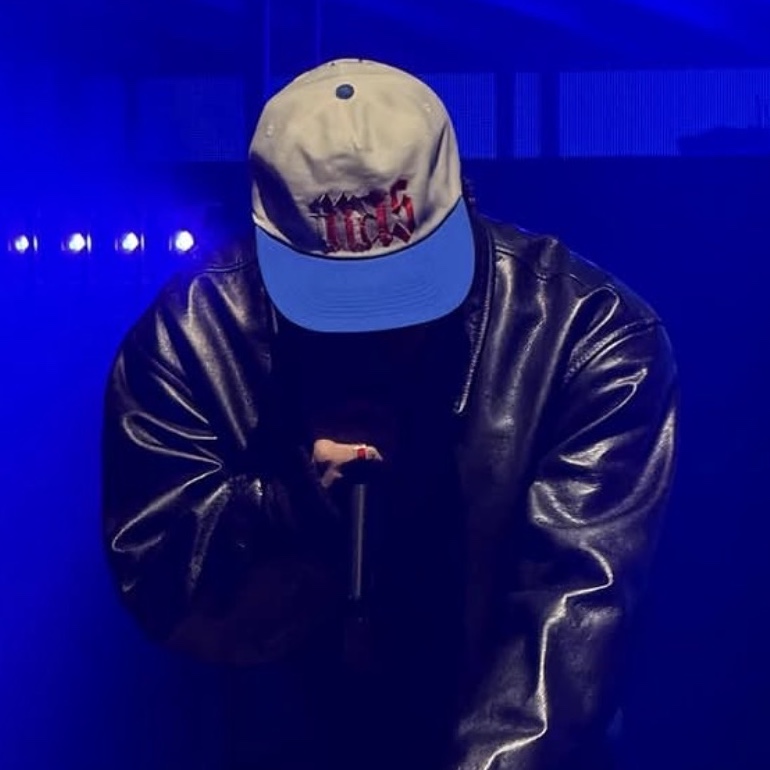 Saint Mxxxxxx x NaS Cap White/Blue - 25AW 착용 스타일 - 1