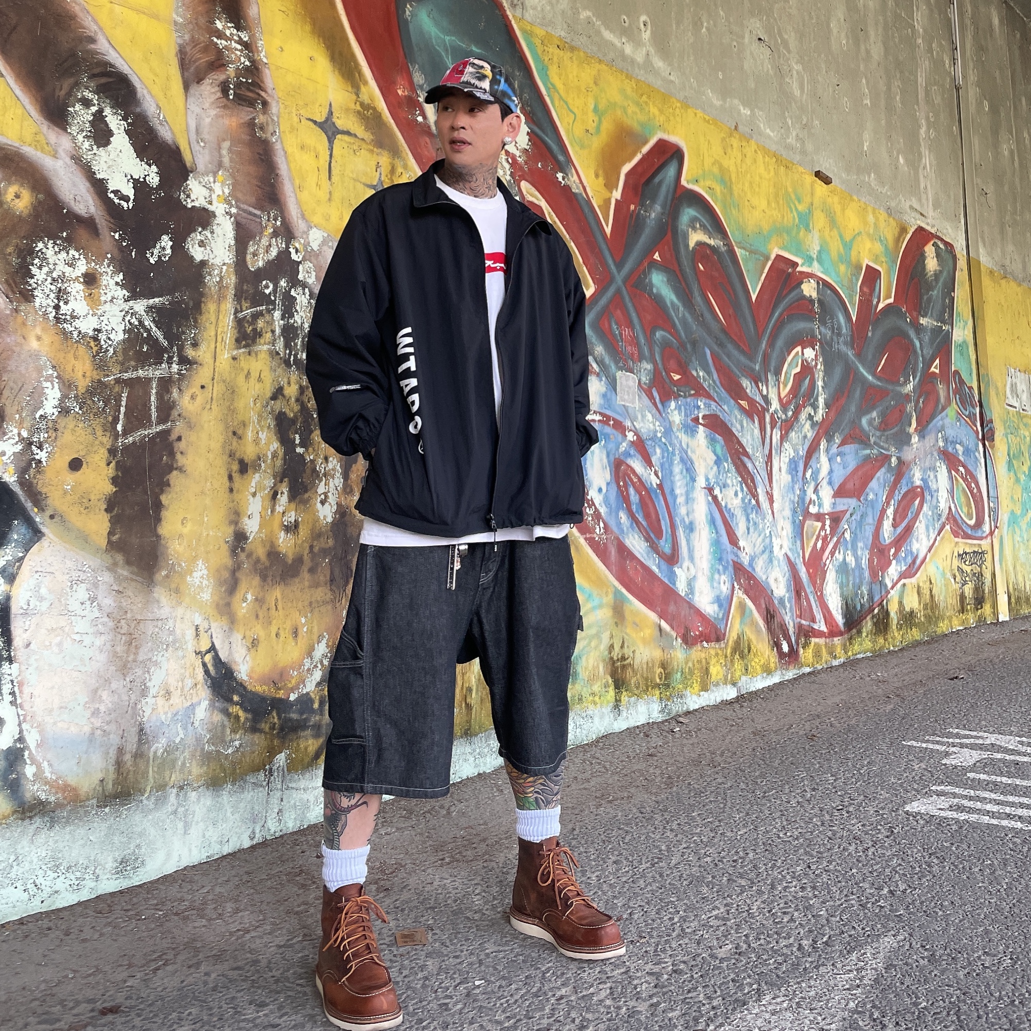 Supreme x MM6 Maison Margiela Split 6-Panel Black - 26SS, Supreme Arabic Box Logo T-Shirt White - 26SS 착용 스타일