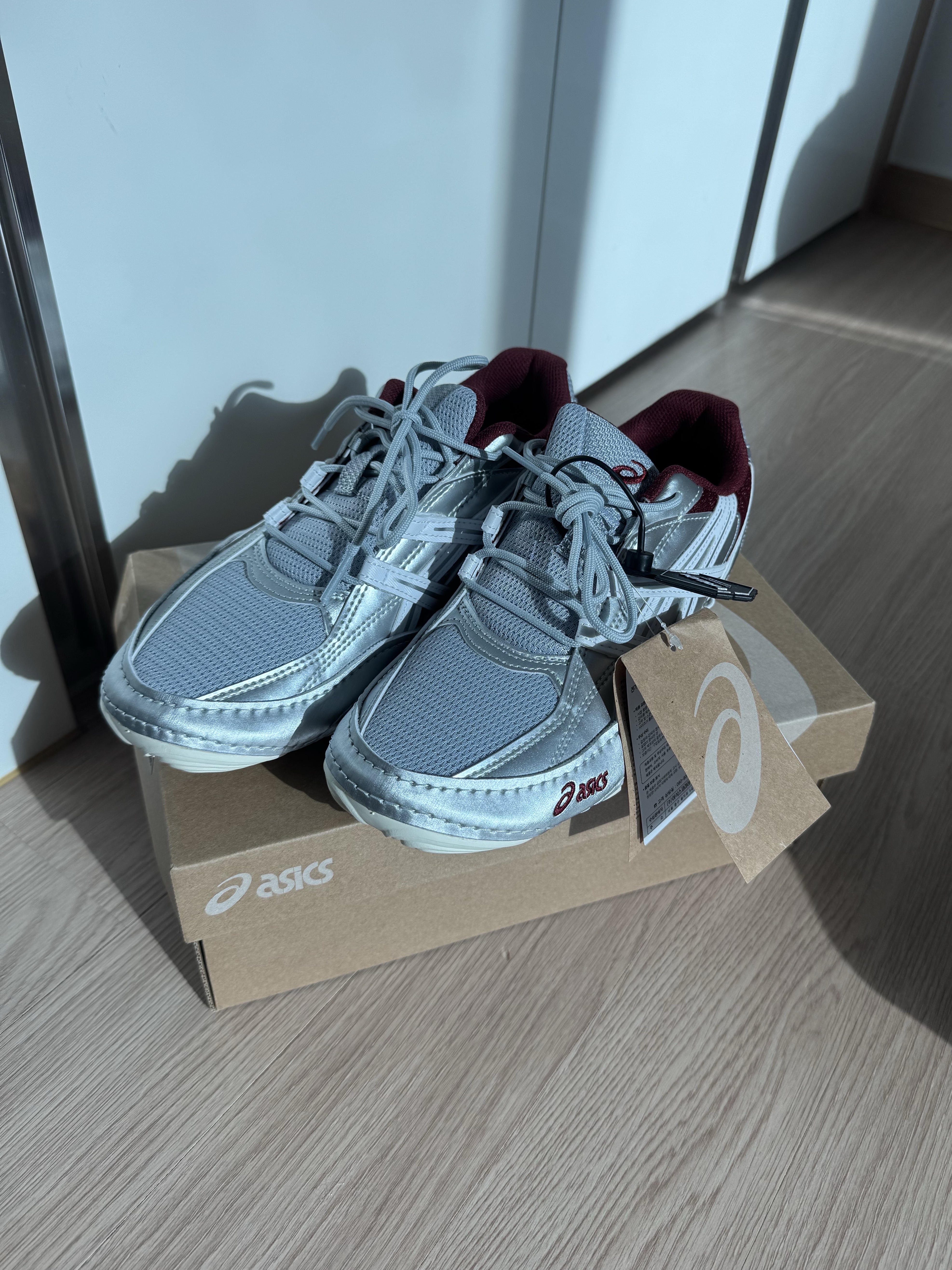 Asics Hypersync Piedmont Grey Pure Silver 착용 스타일